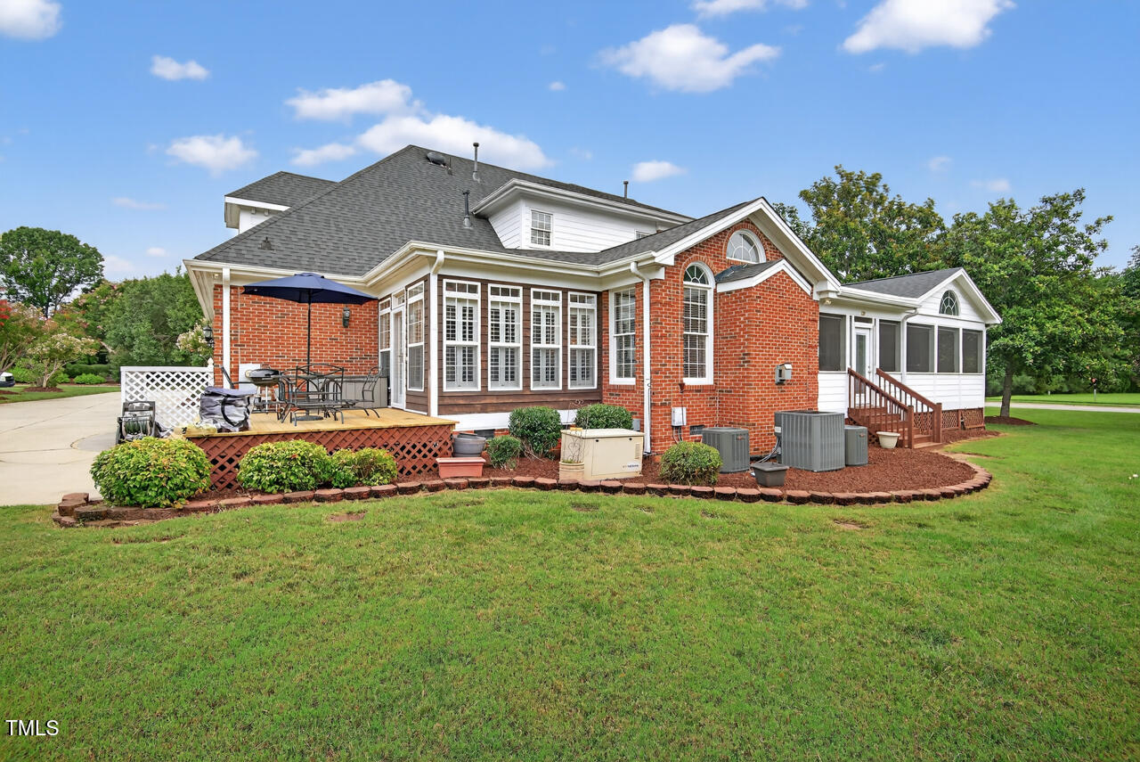 3 Crepe Myrtle Place