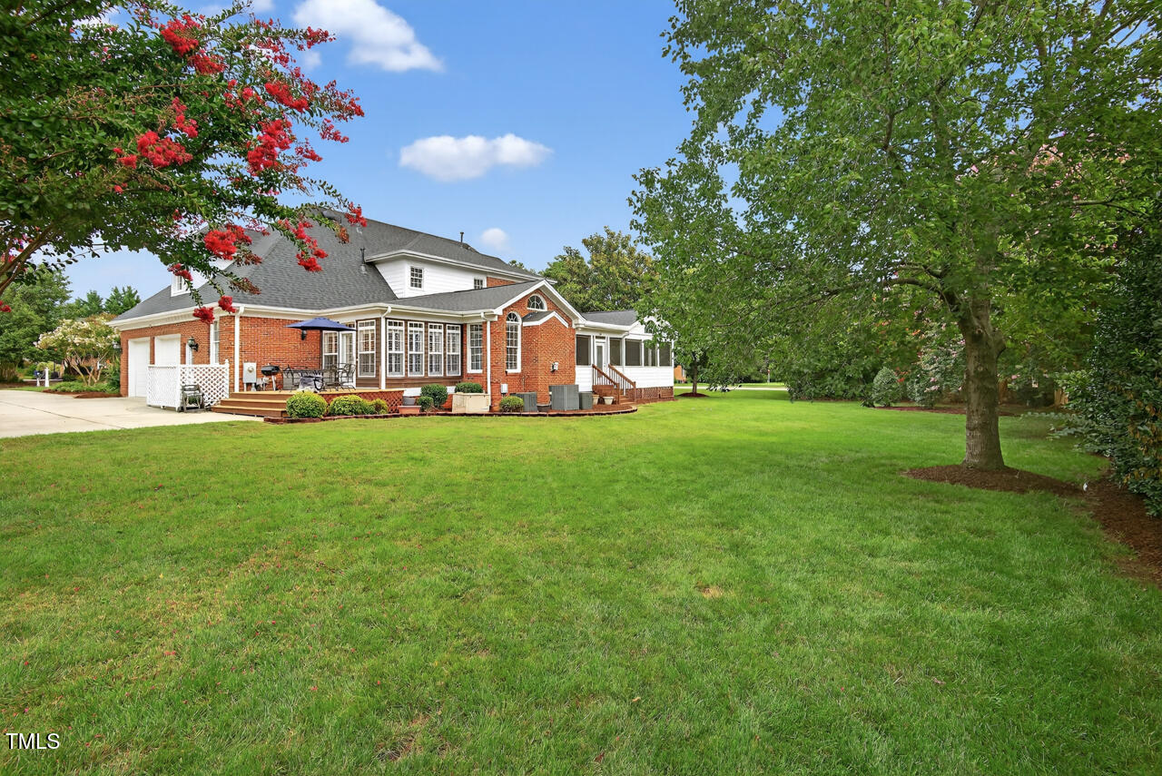 3 Crepe Myrtle Place