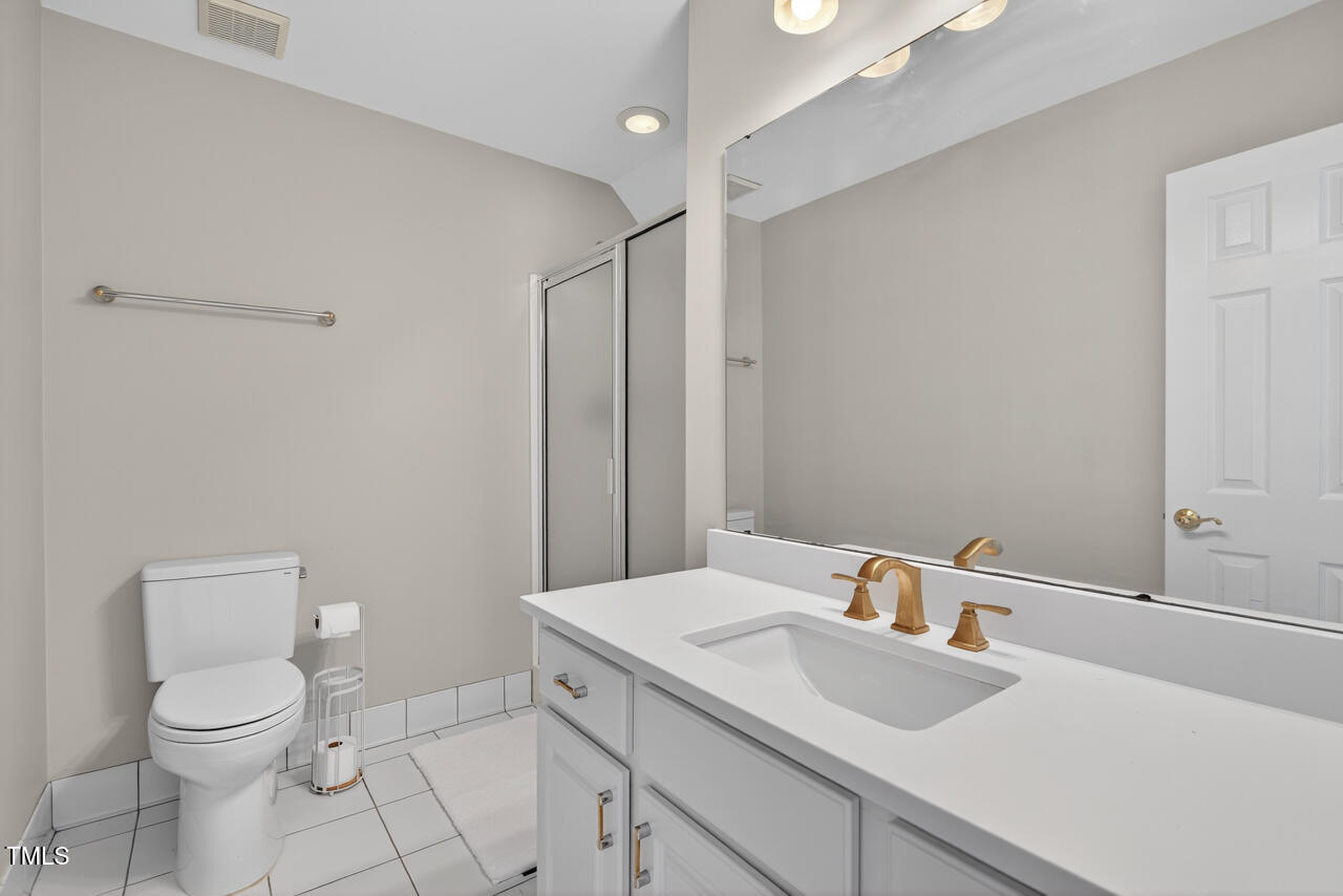 3 Crepe Myrtle Place