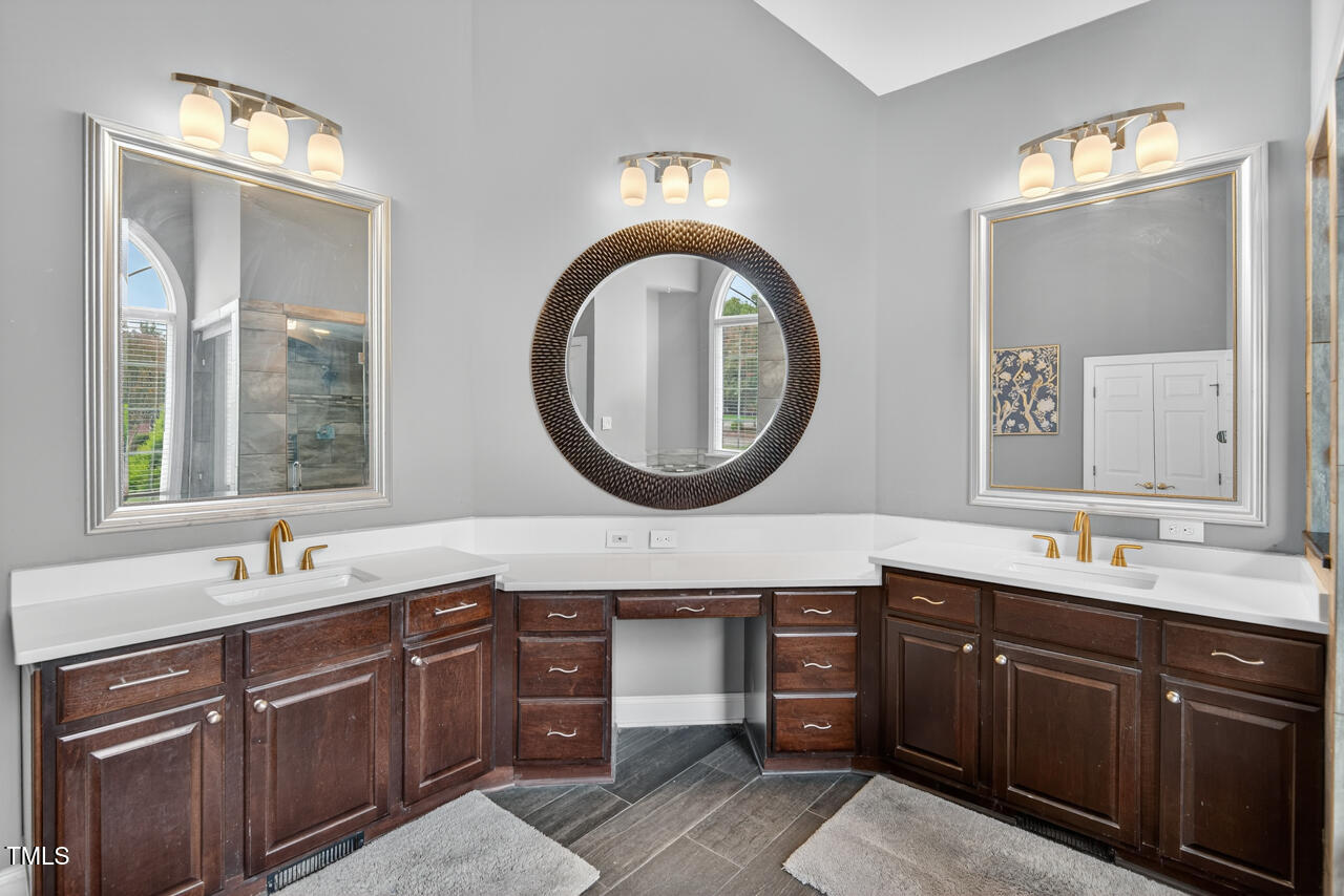 3 Crepe Myrtle Place