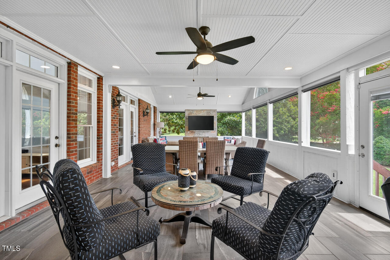 3 Crepe Myrtle Place