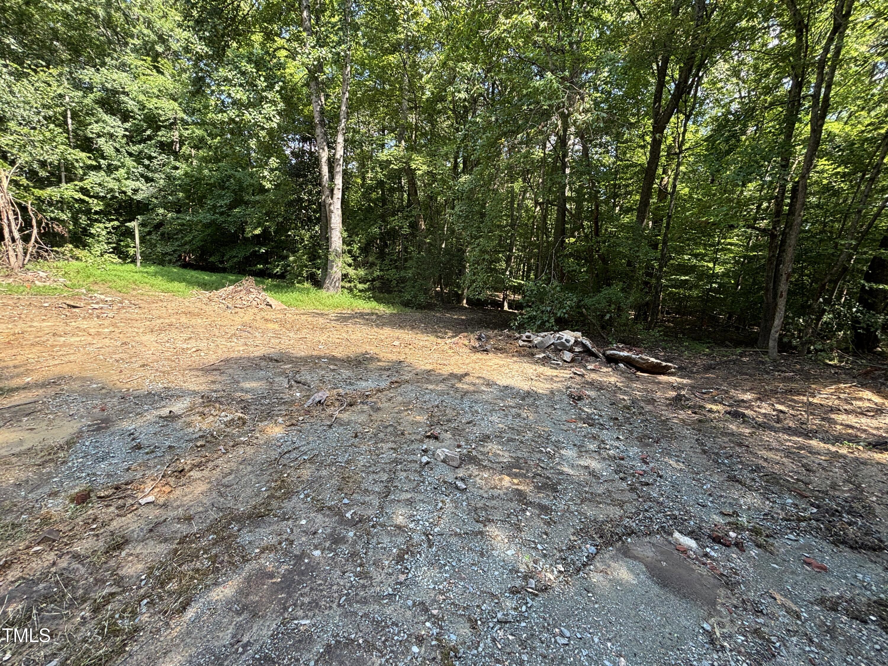 2424 Shadetree Road