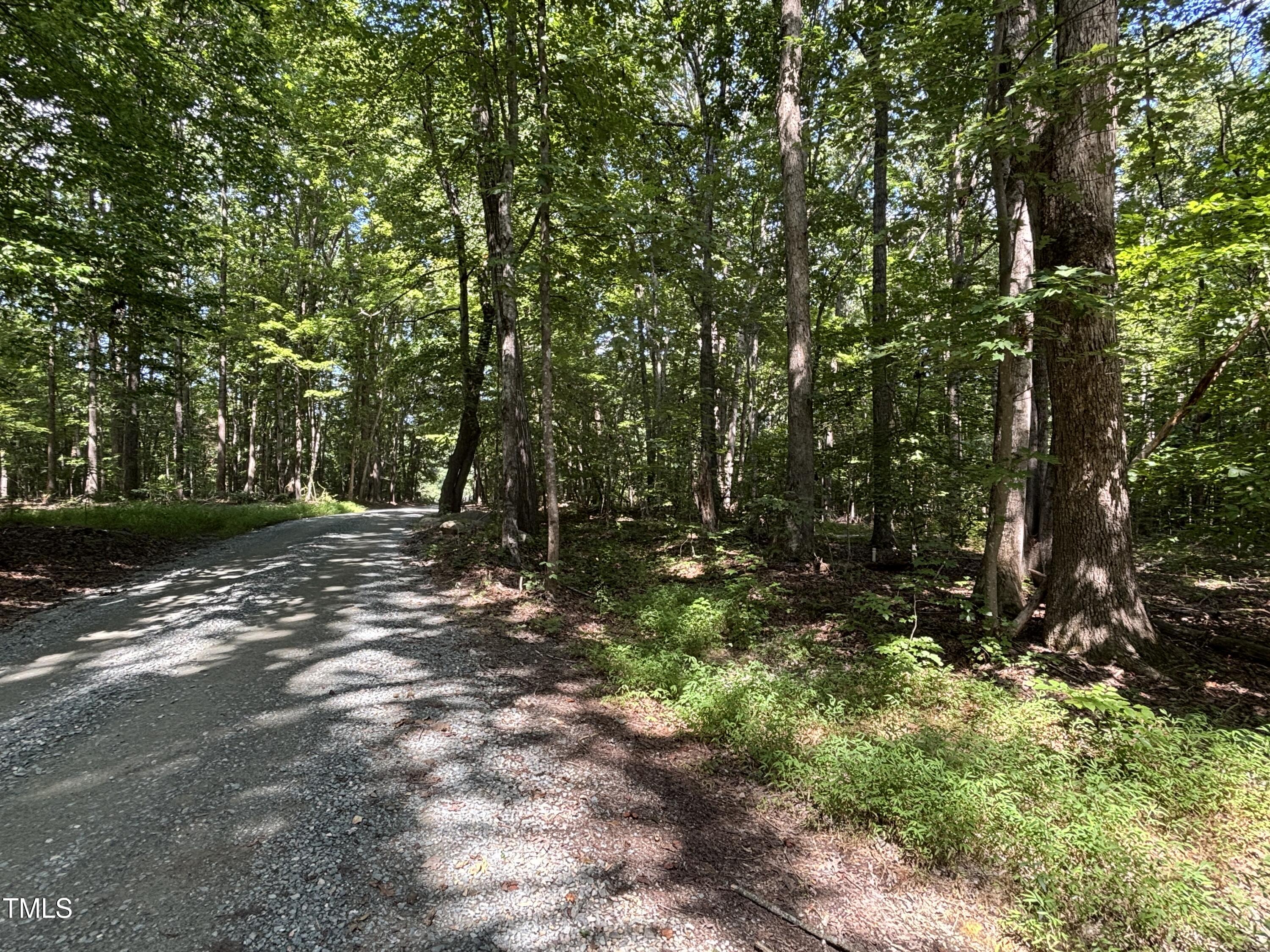 2424 Shadetree Road