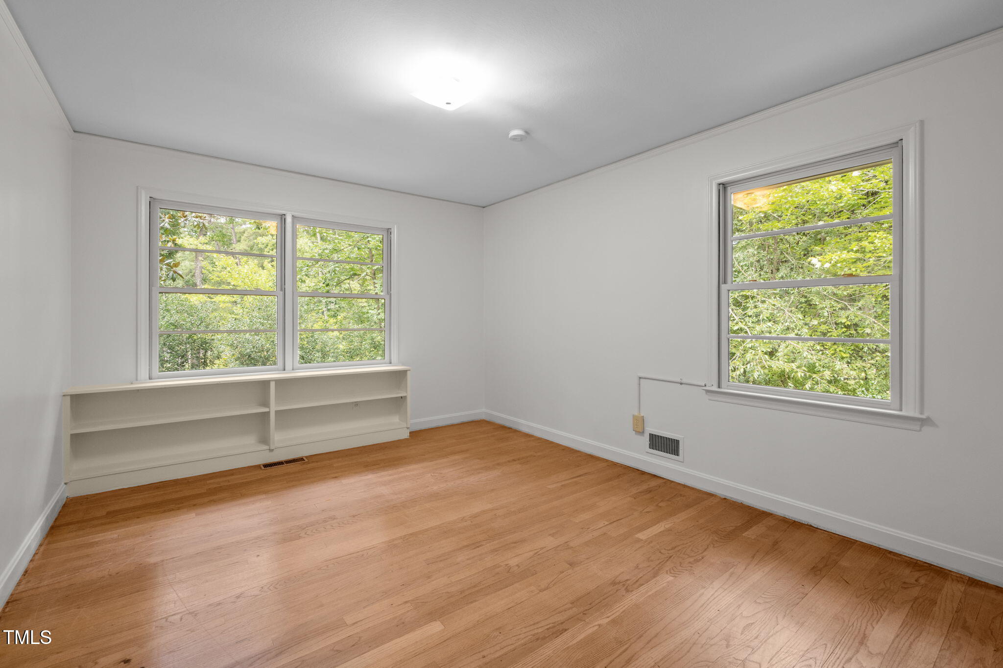 305 N Elliiot Rd Road