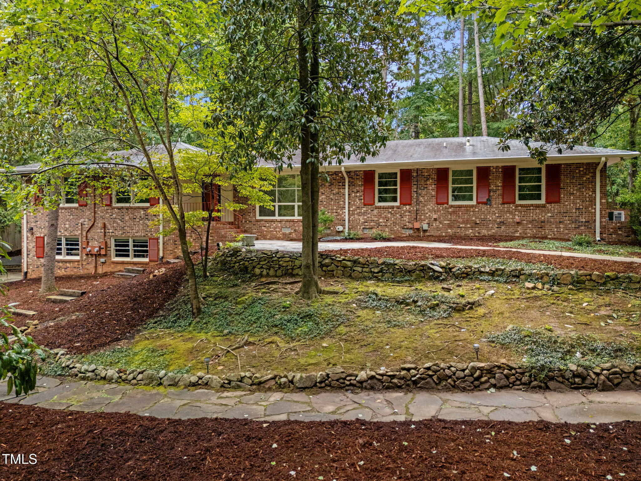 305 N Elliiot Rd Road