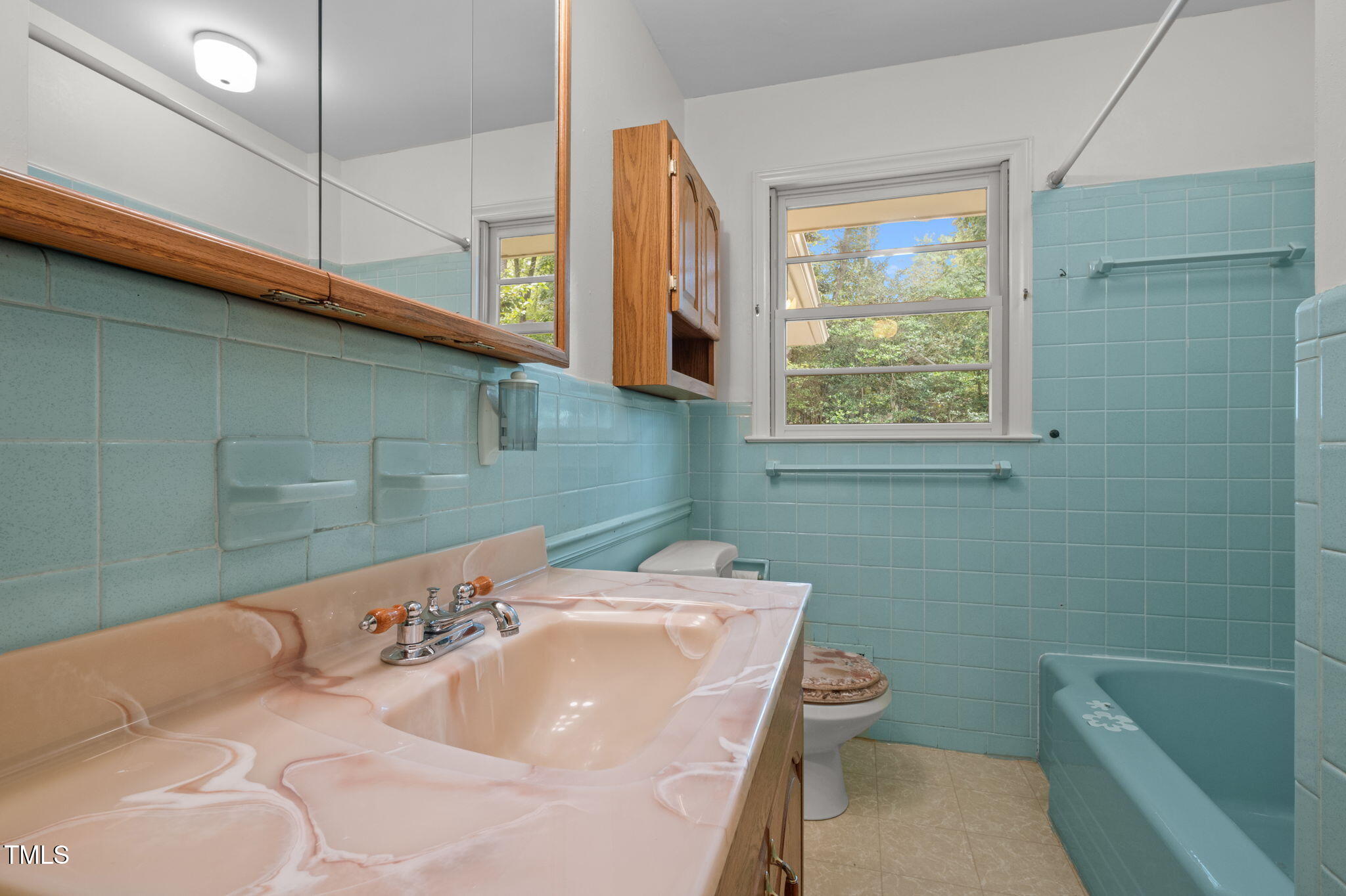 305 N Elliiot Rd Road