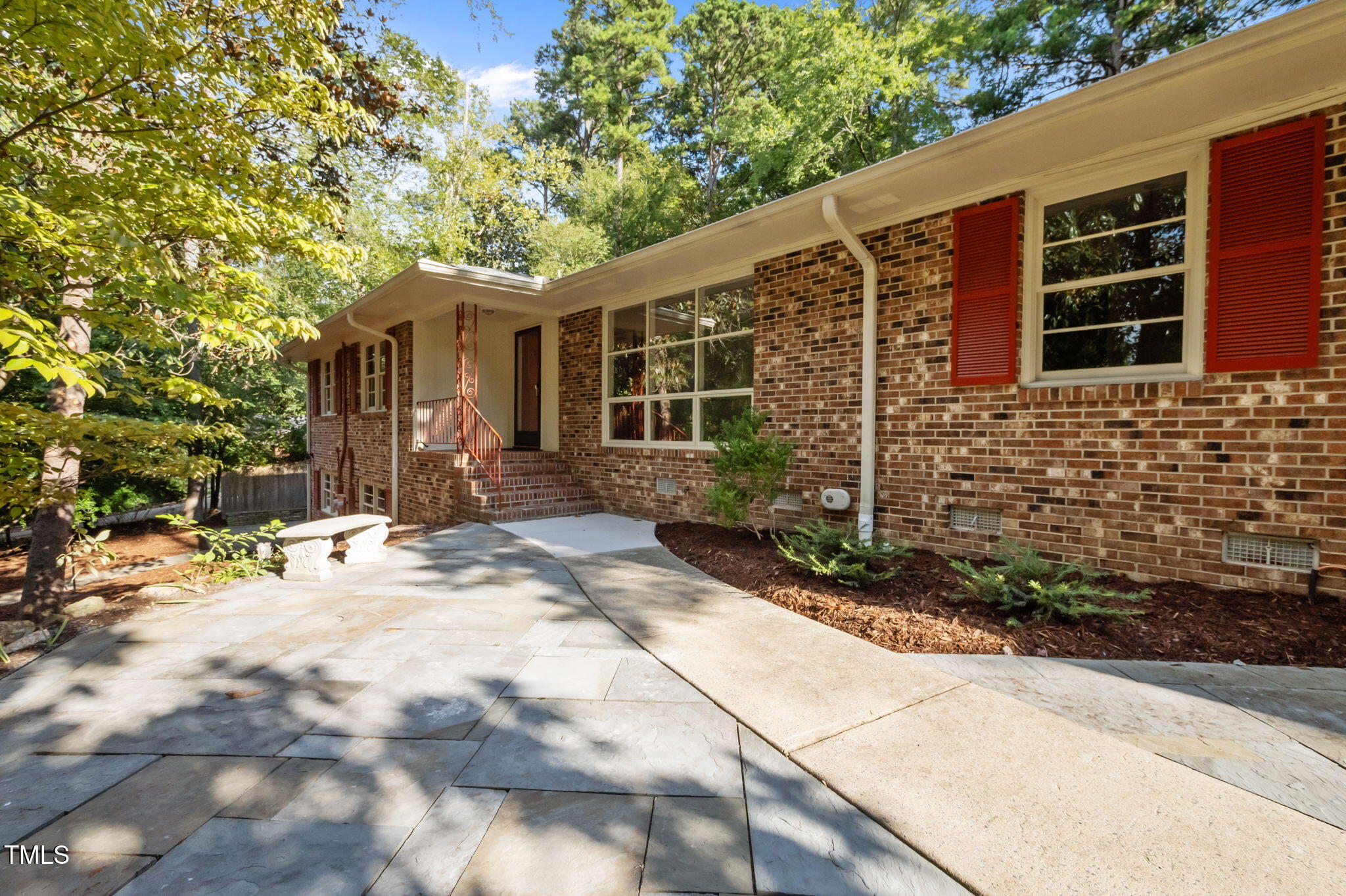 305 N Elliiot Rd Road