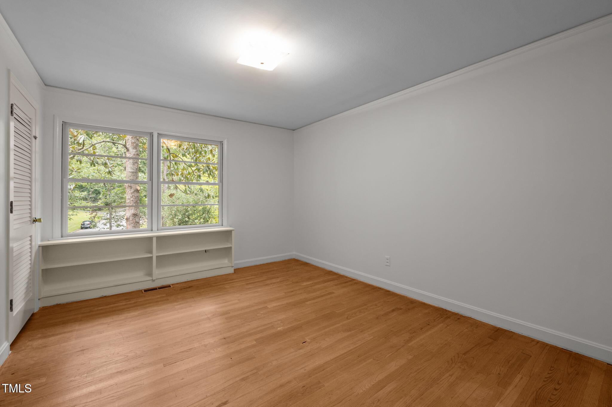 305 N Elliiot Rd Road
