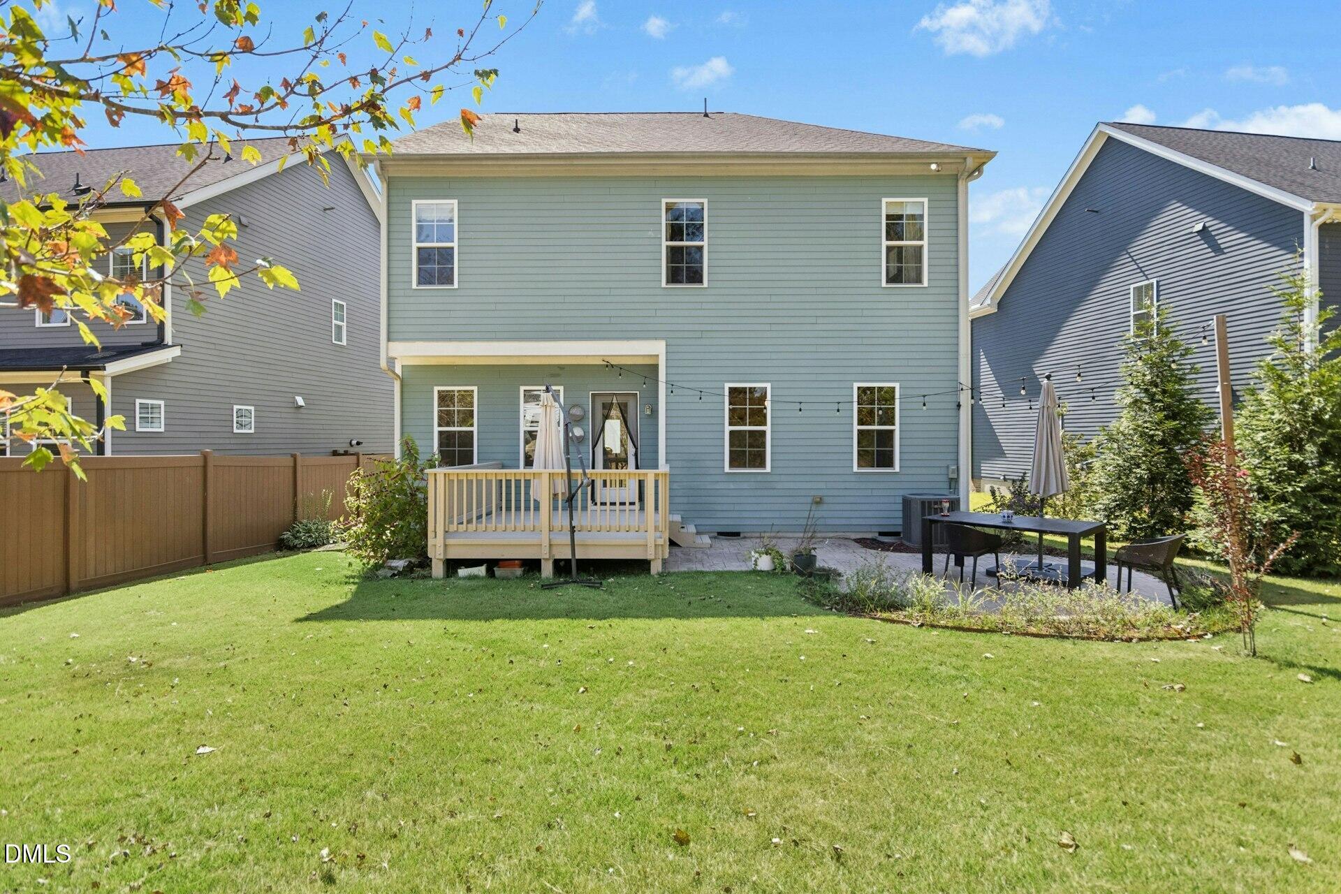 562 Beacon Ridge Boulevard