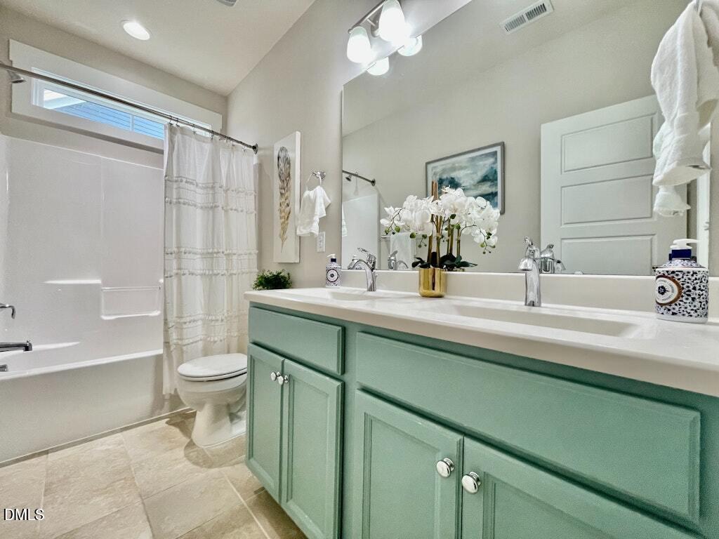 562 Beacon Ridge Boulevard