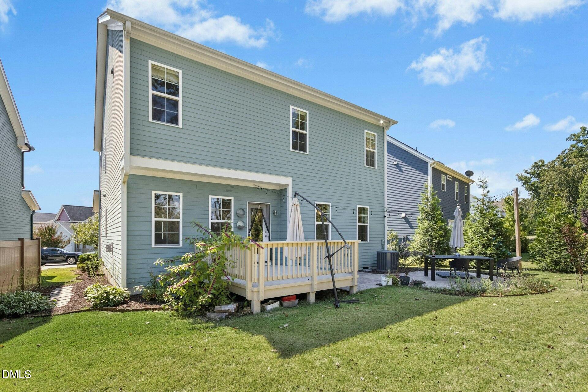 562 Beacon Ridge Boulevard