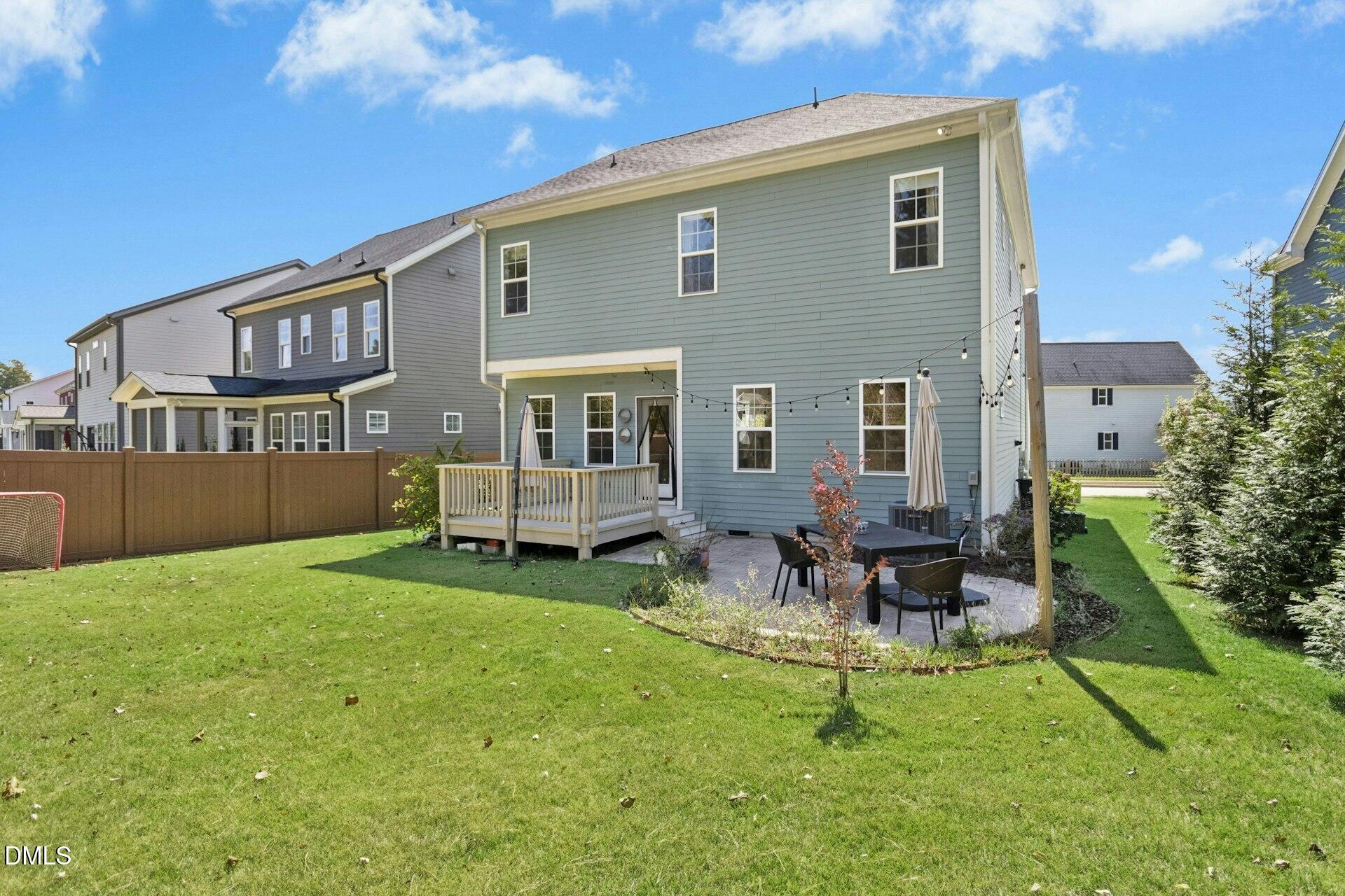 562 Beacon Ridge Boulevard