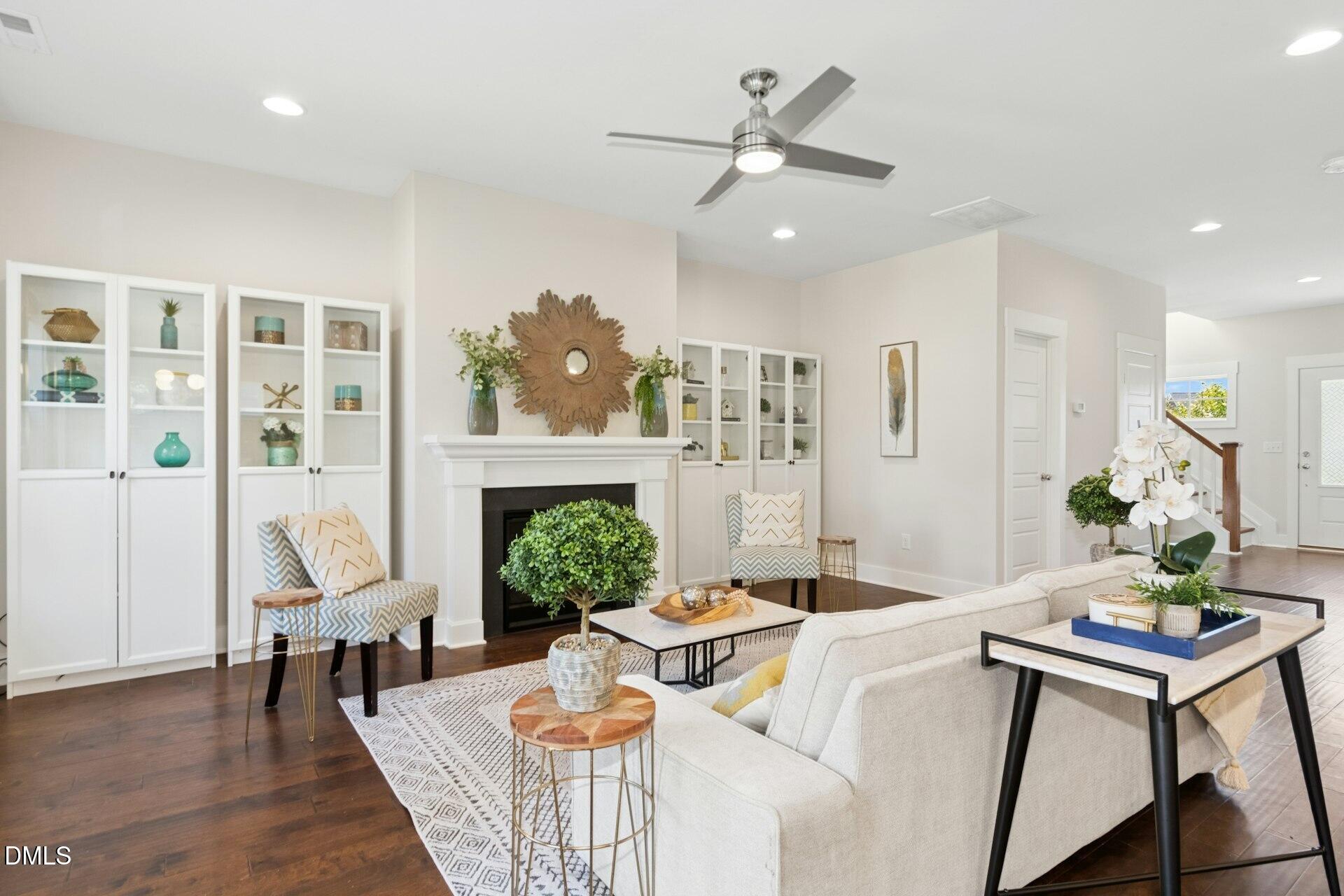 562 Beacon Ridge Boulevard