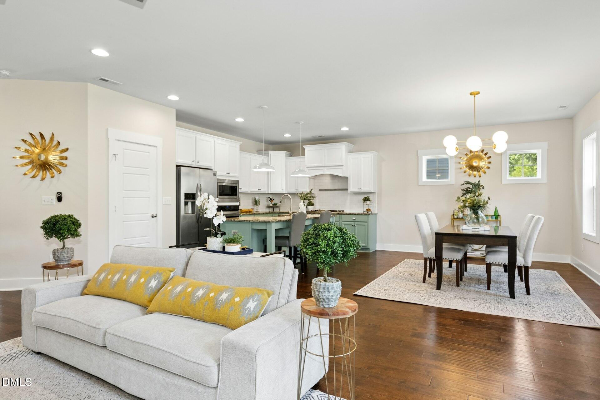 562 Beacon Ridge Boulevard