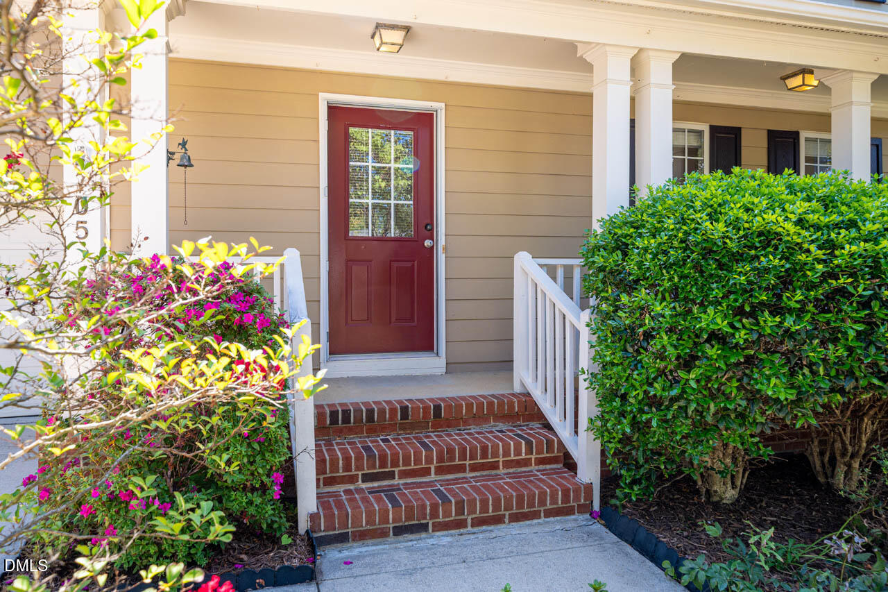 705 Averroe Drive, Apex