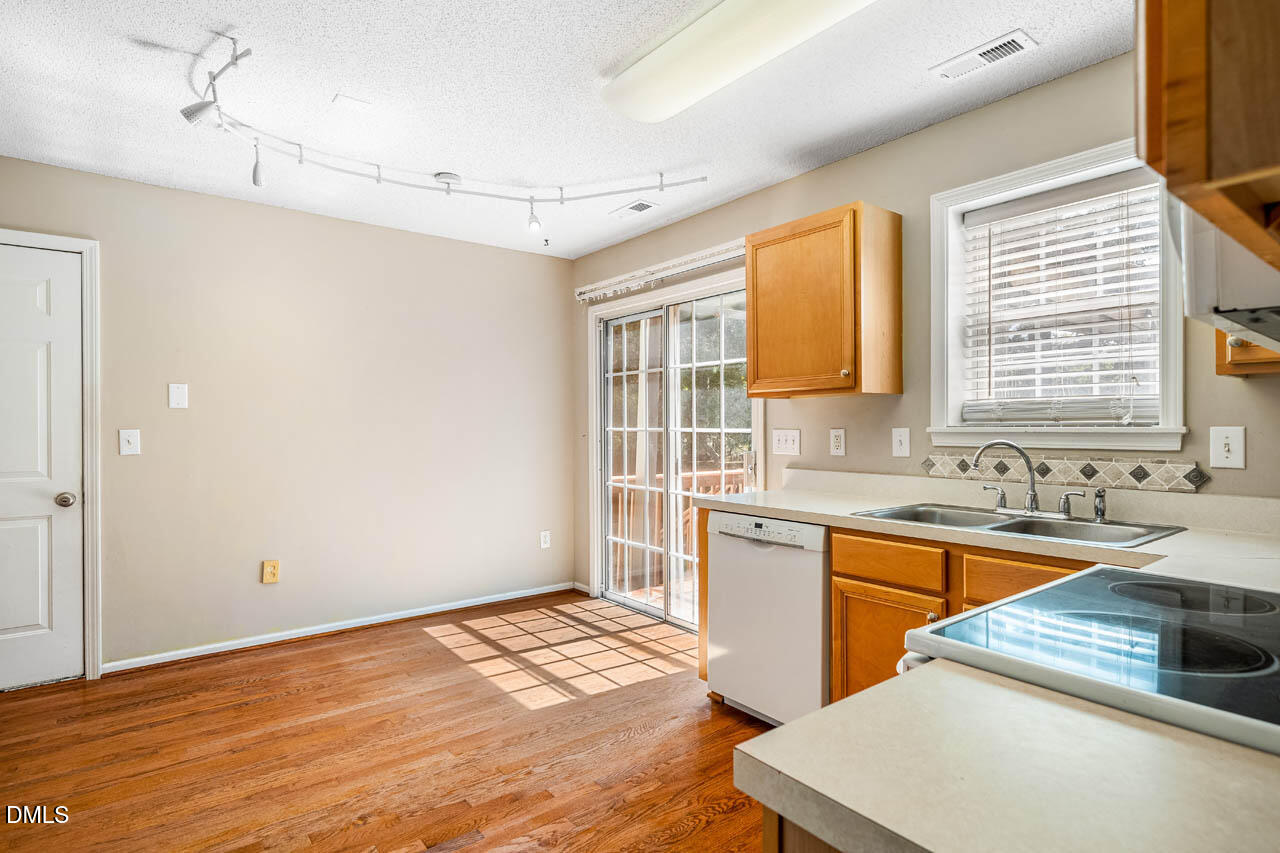 705 Averroe Drive, Apex