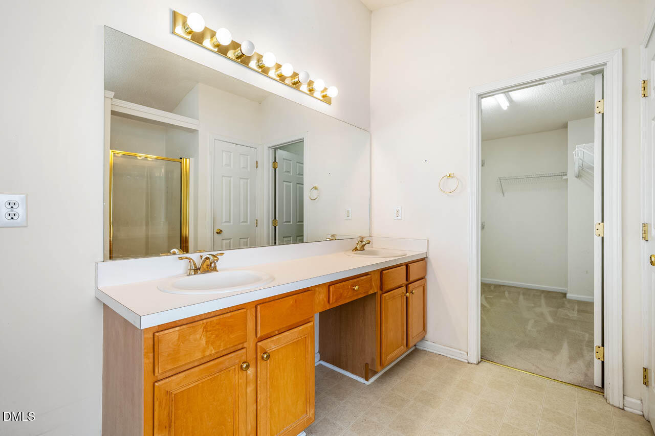 705 Averroe Drive, Apex