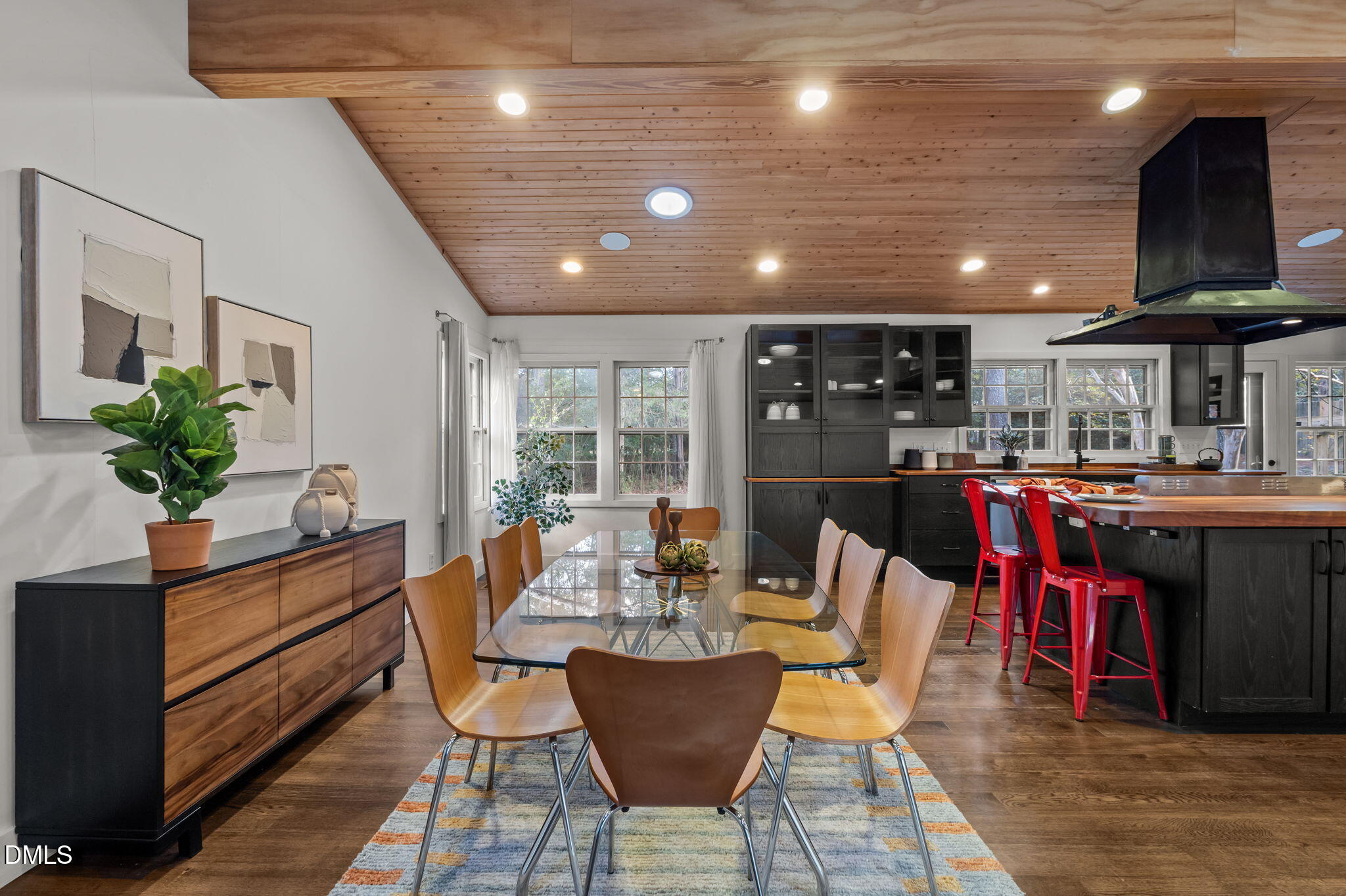 104 Sparkleberry Lane