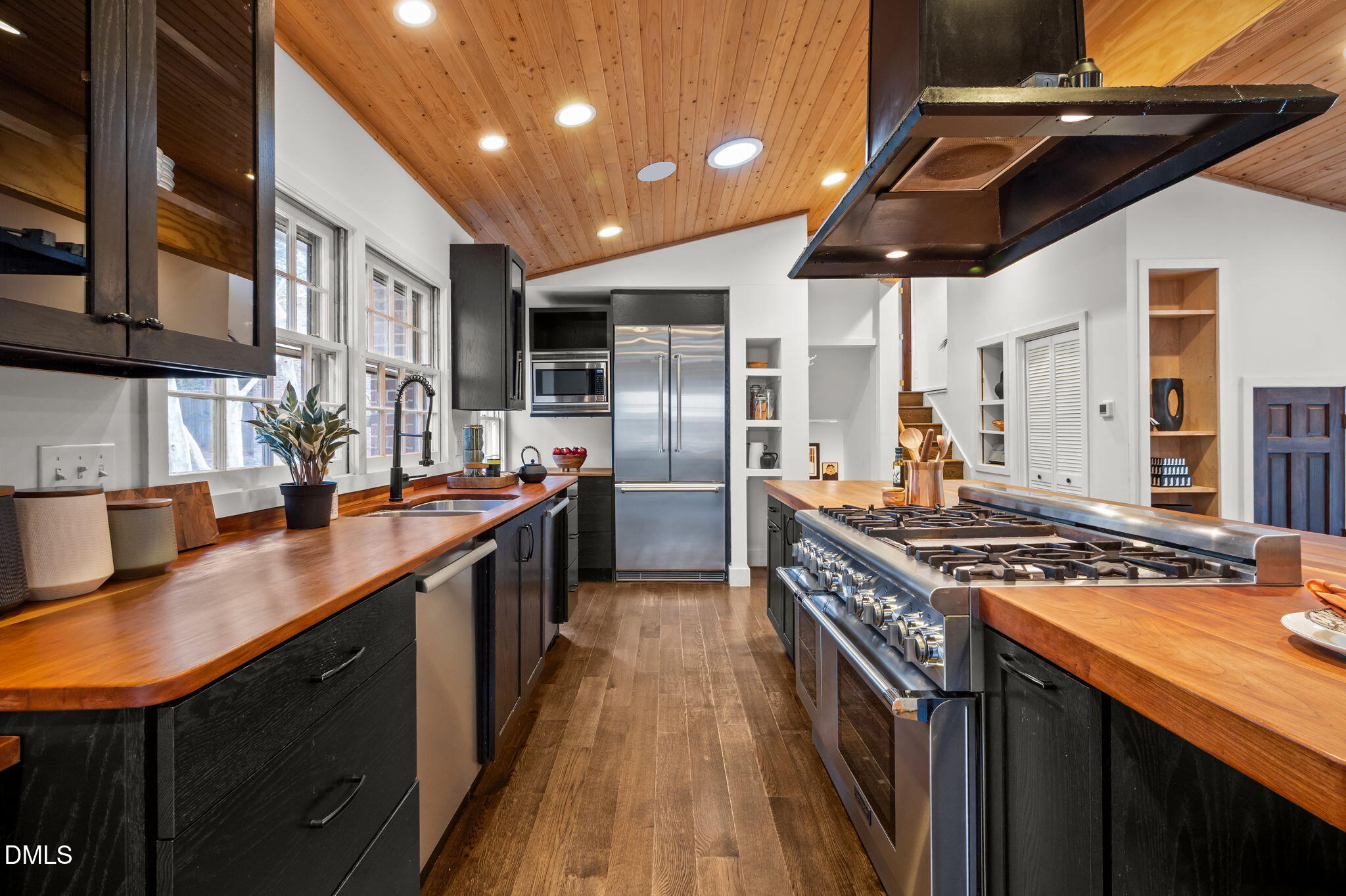 104 Sparkleberry Lane