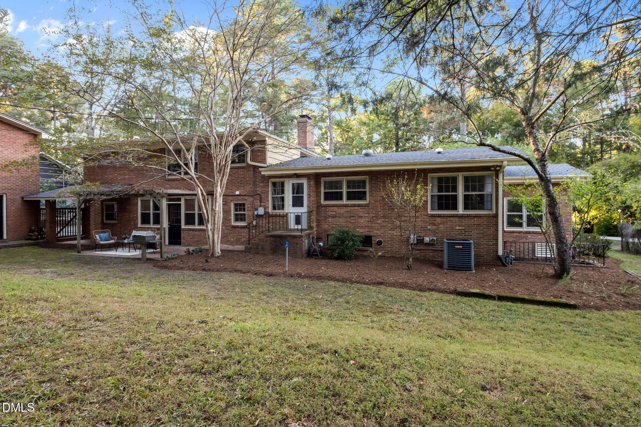 104 Sparkleberry Lane