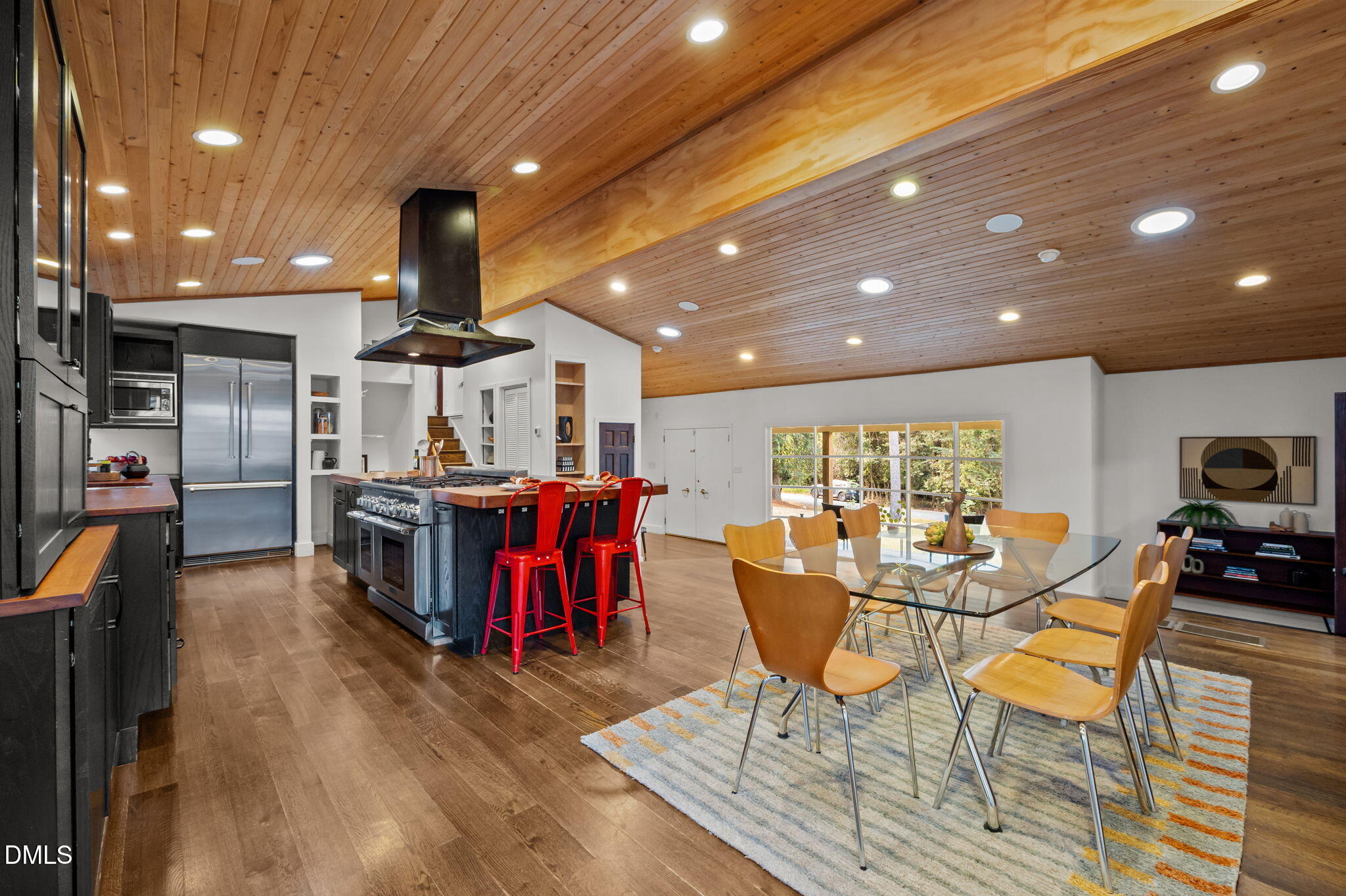 104 Sparkleberry Lane