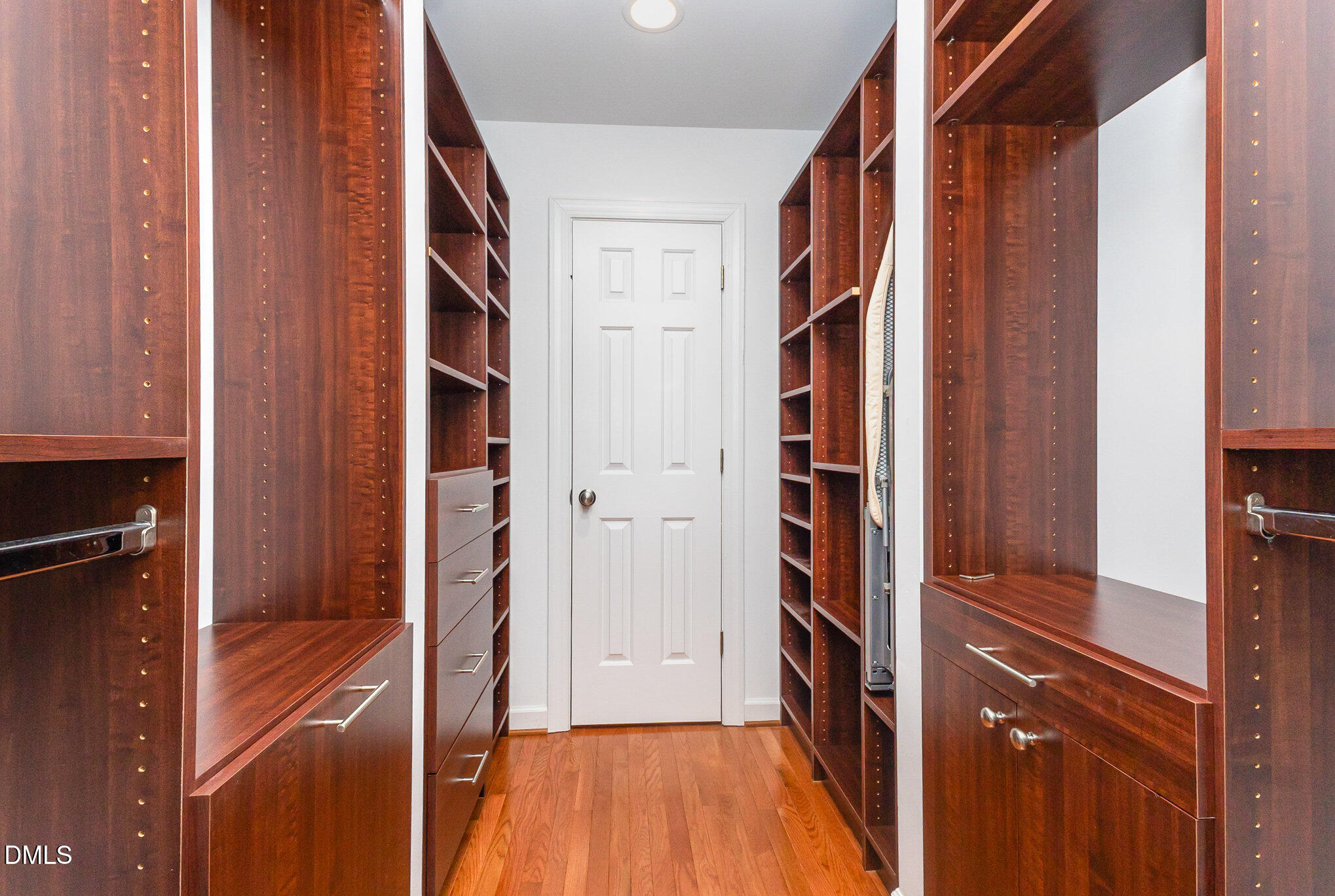 105 Great Oaks Place