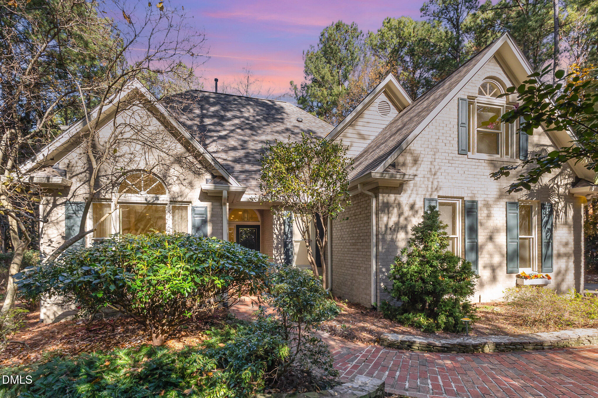 105 Great Oaks Place