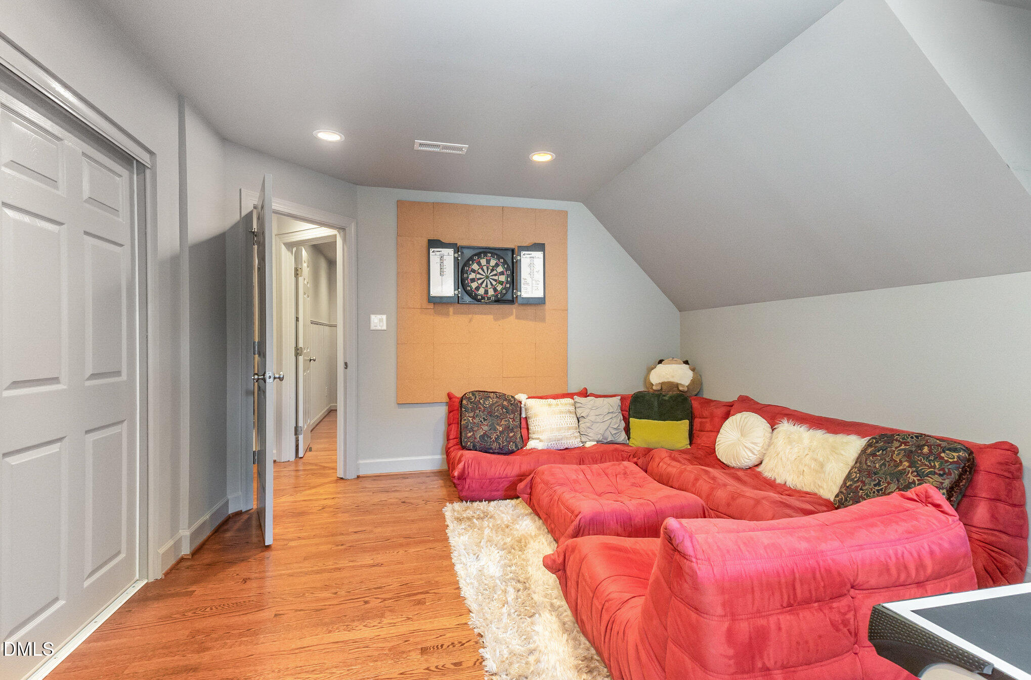 105 Great Oaks Place