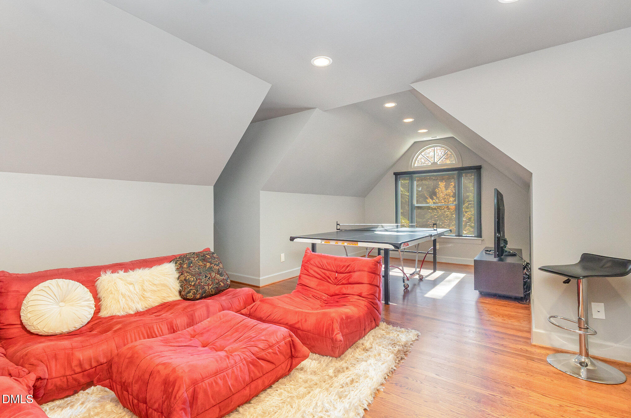 105 Great Oaks Place