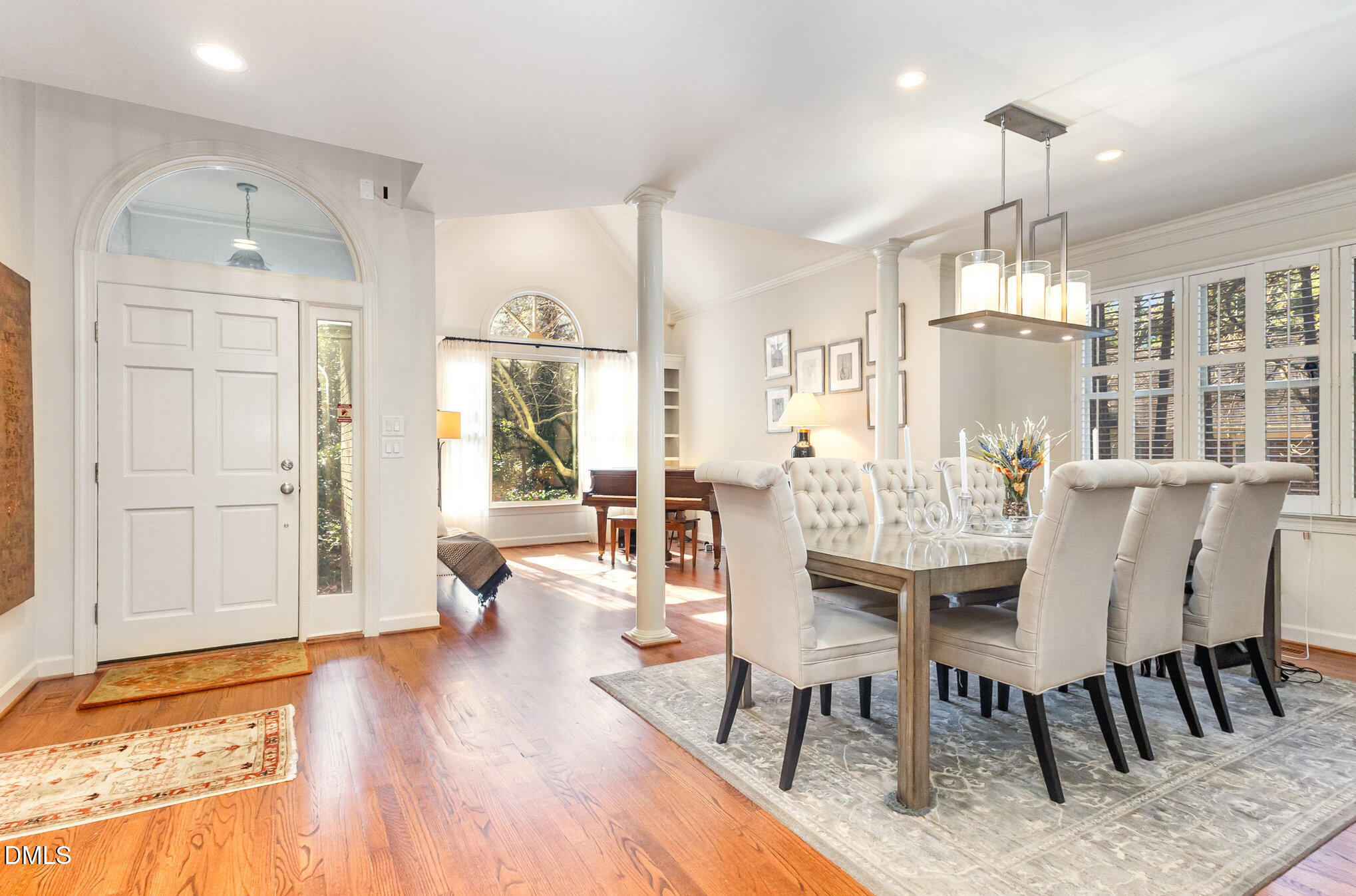 105 Great Oaks Place