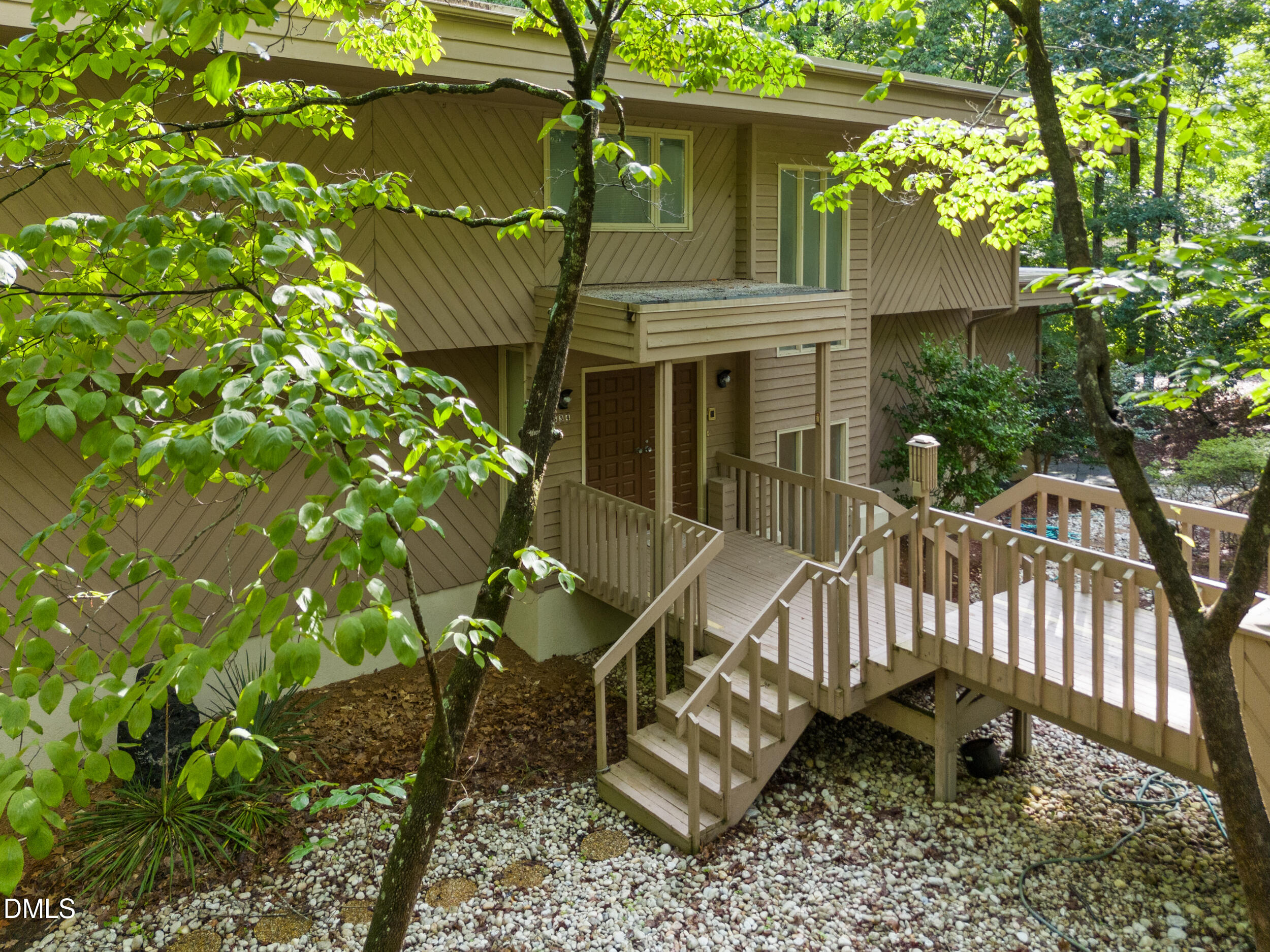 634 Kensington Drive