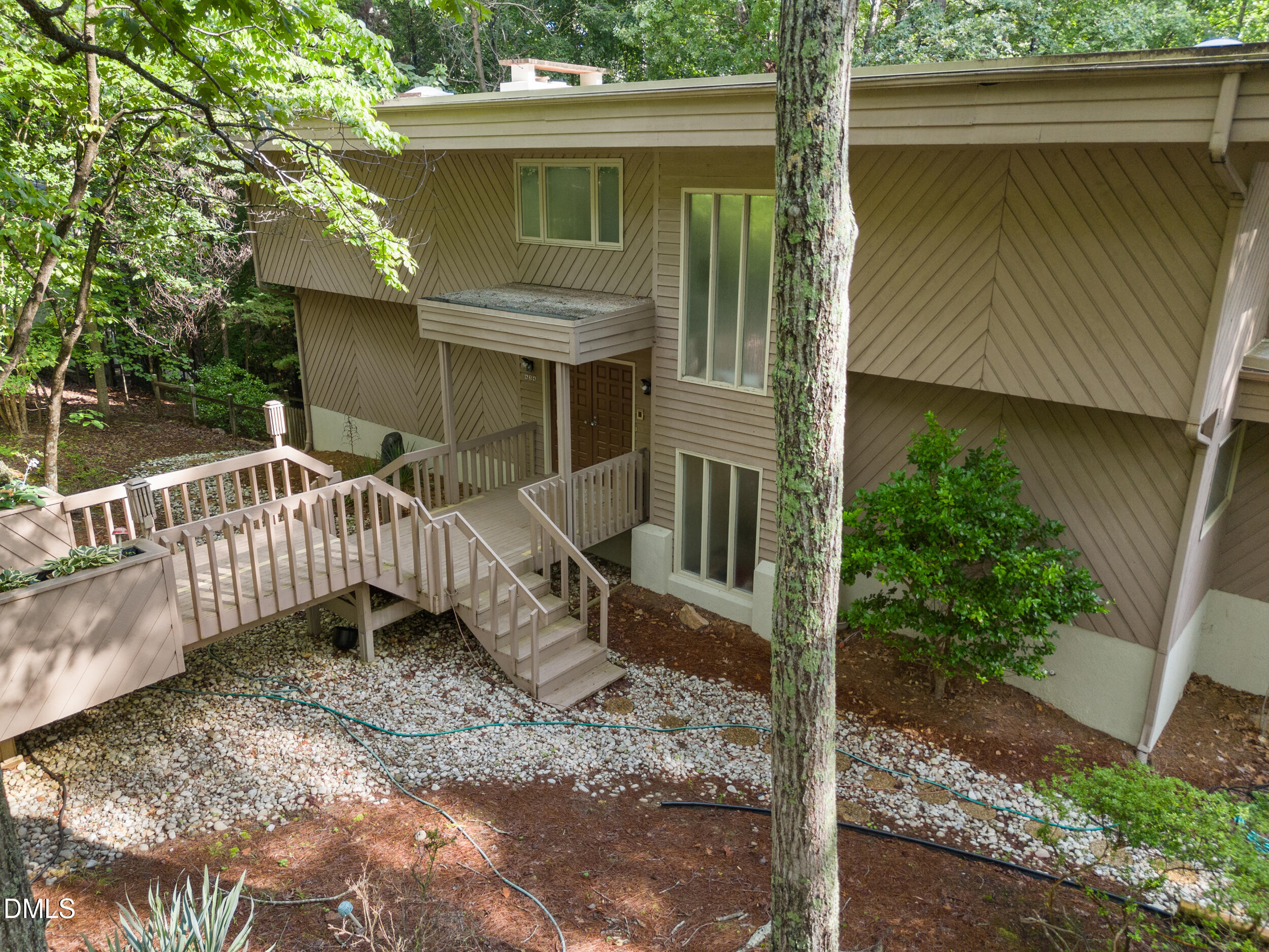 634 Kensington Drive