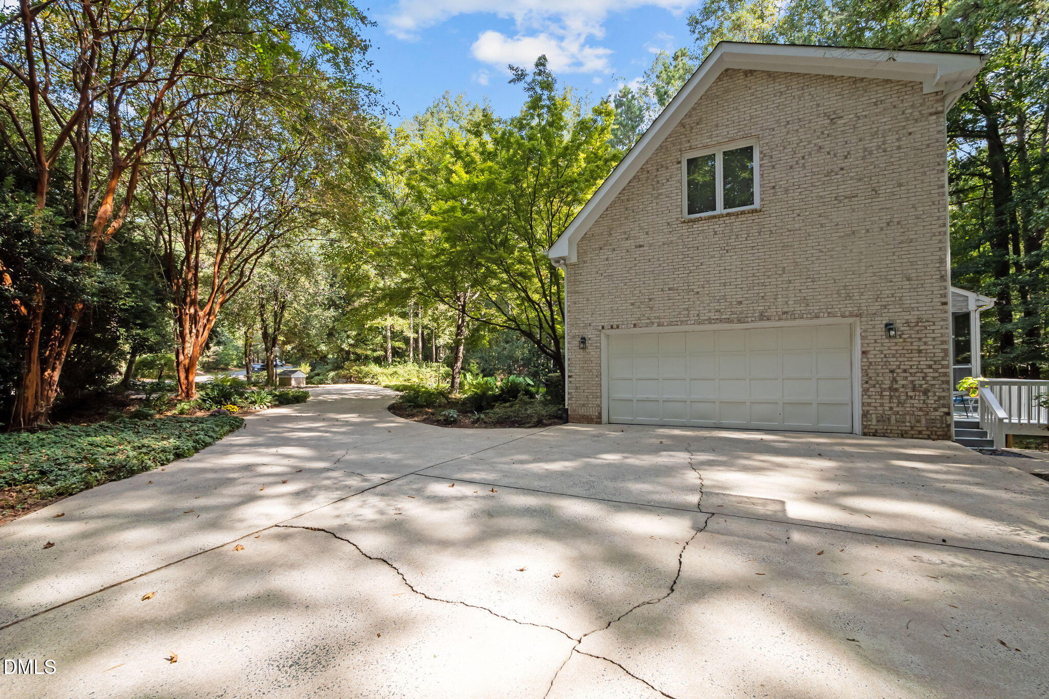 822 Creekstone Drive