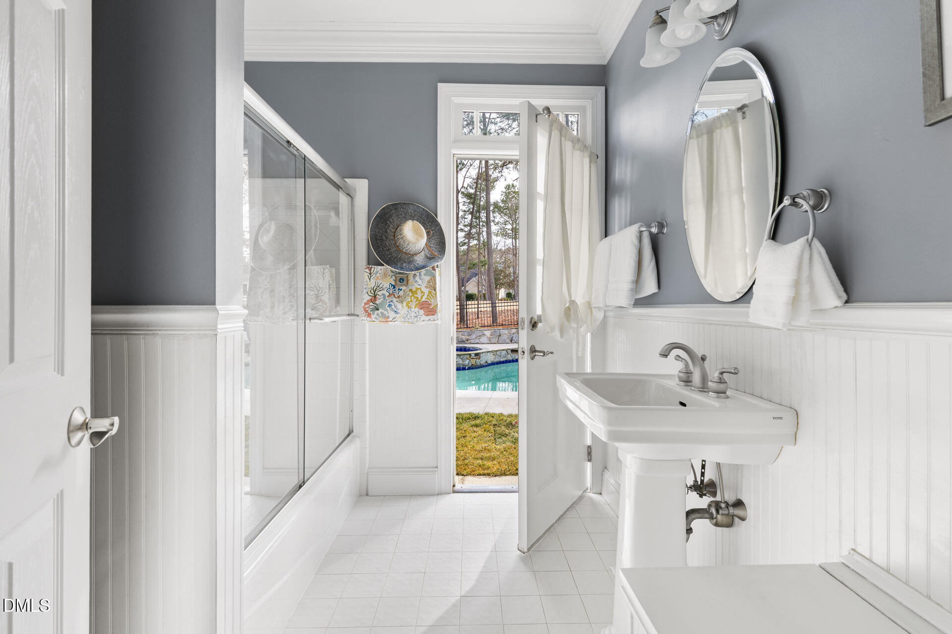 408 Hogans Valley Way