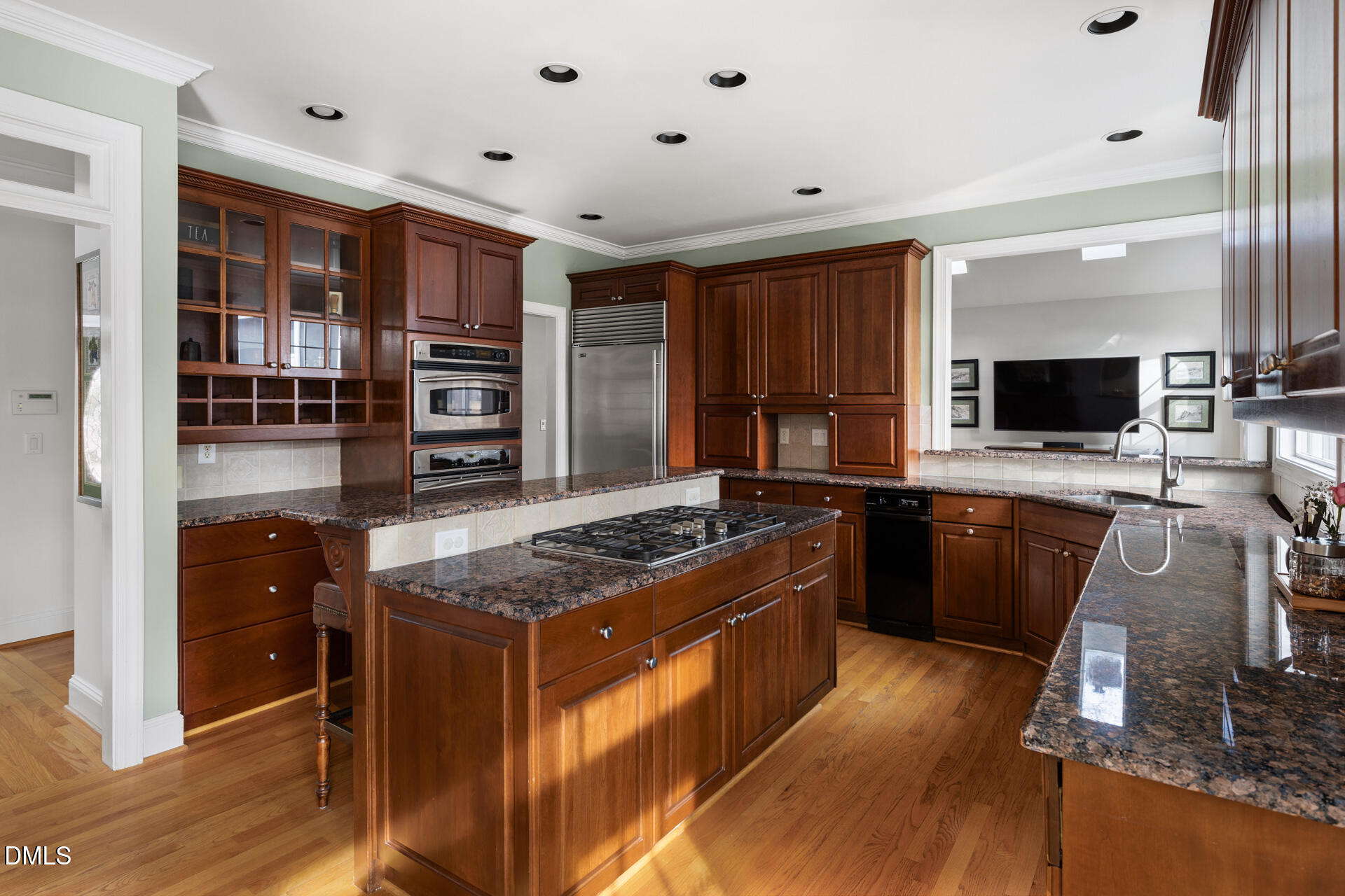 408 Hogans Valley Way