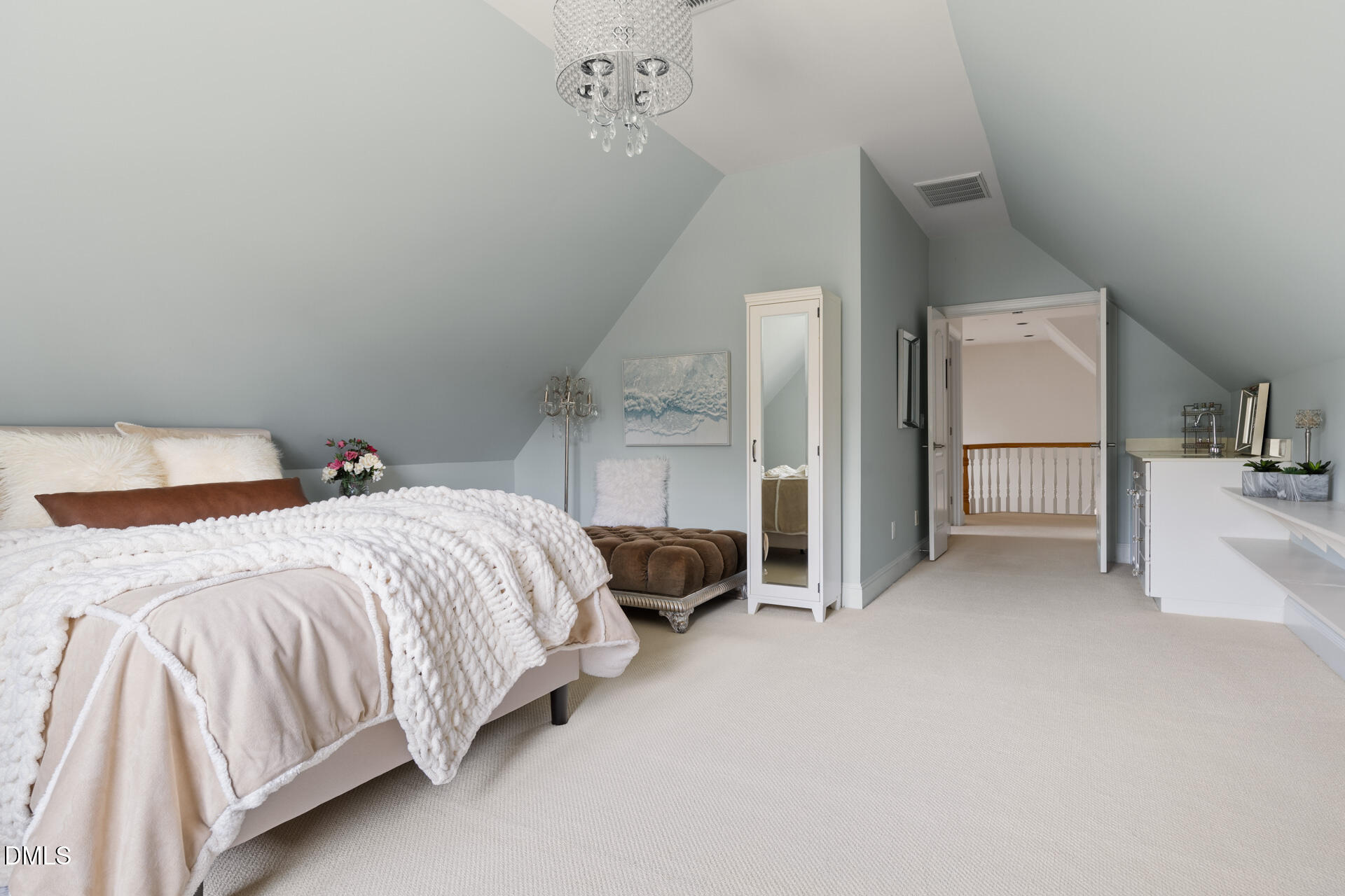 408 Hogans Valley Way