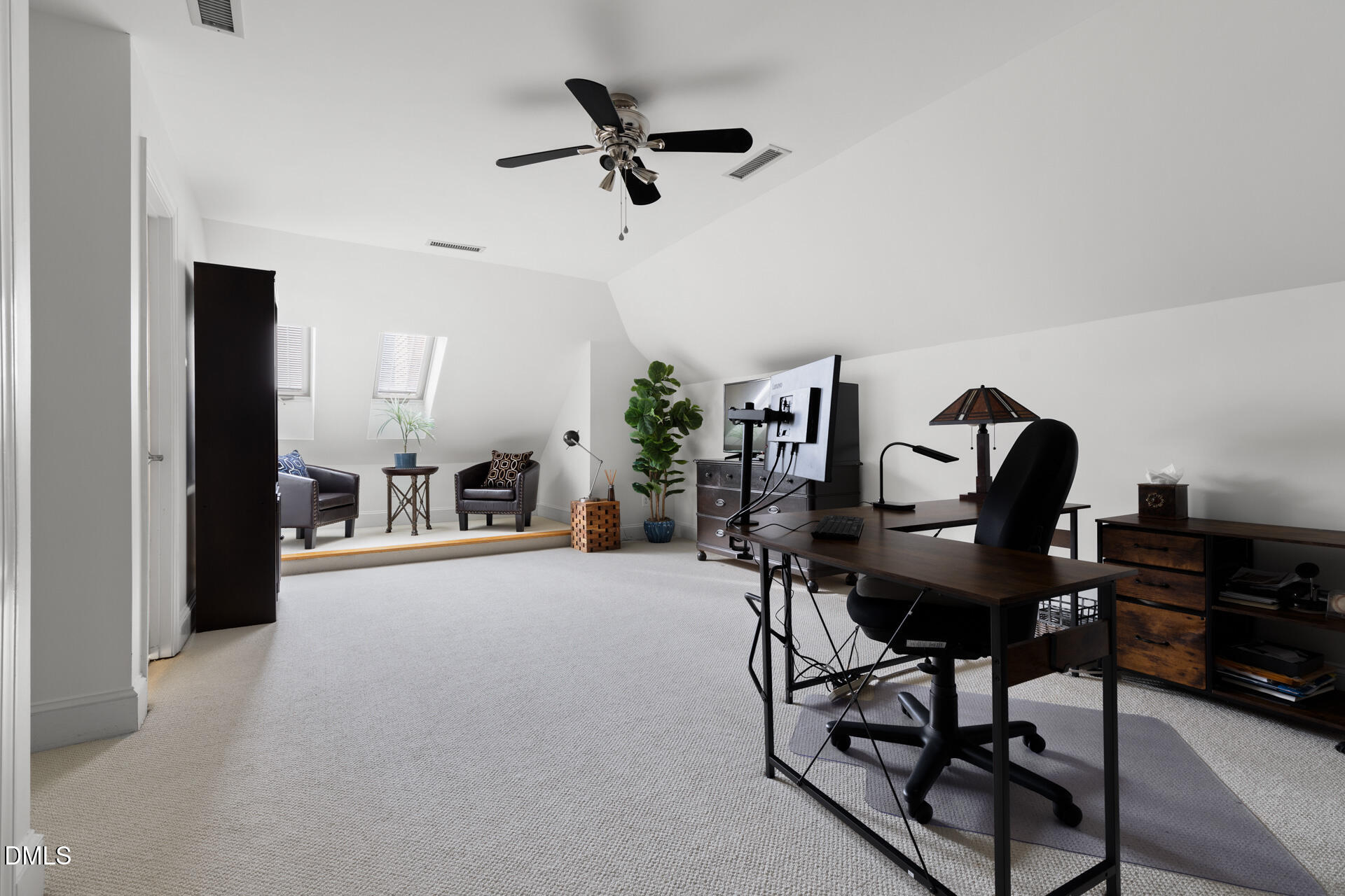 408 Hogans Valley Way