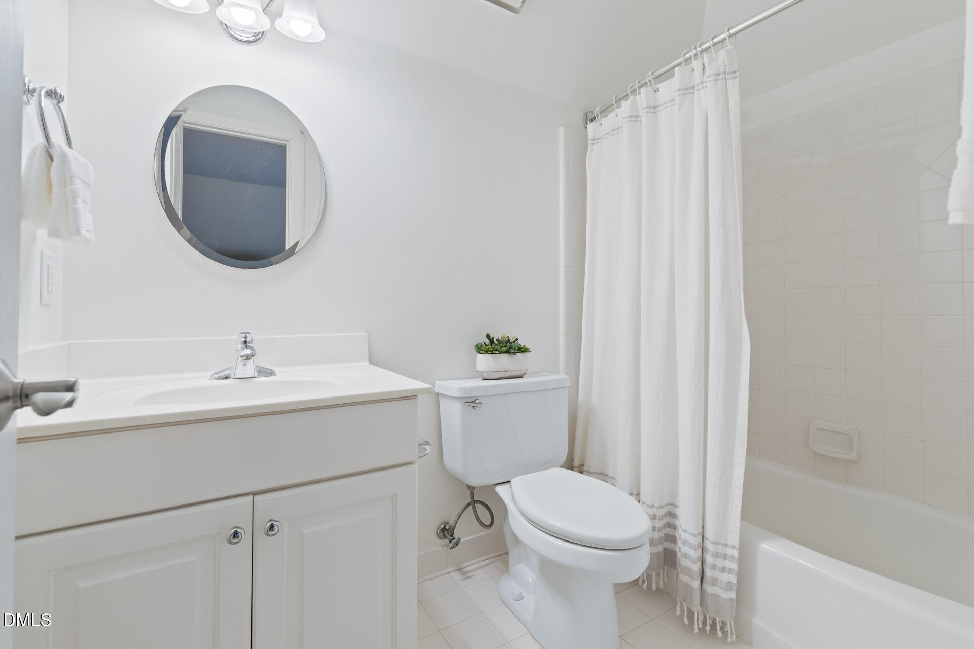 408 Hogans Valley Way