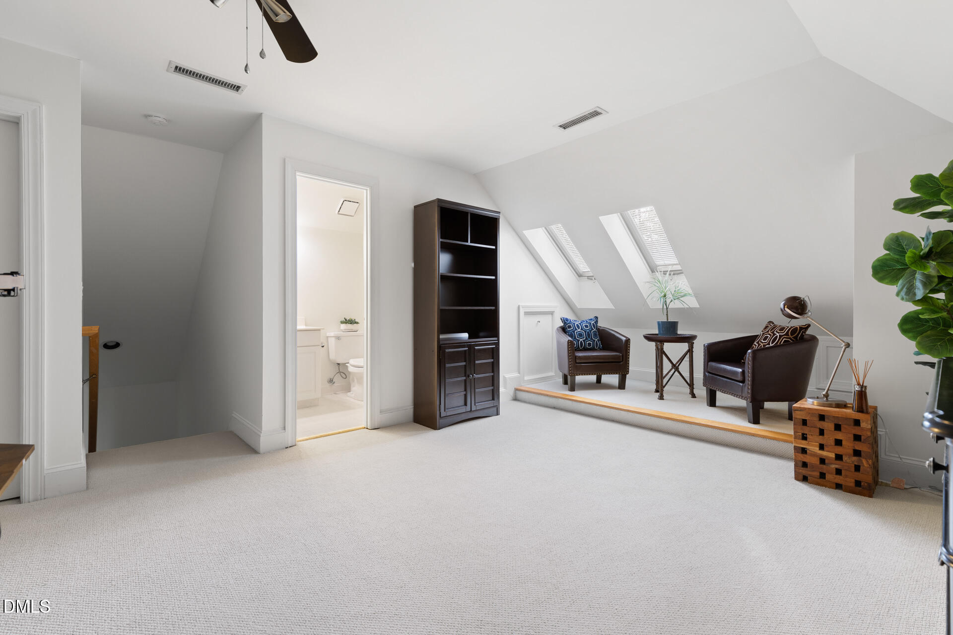 408 Hogans Valley Way