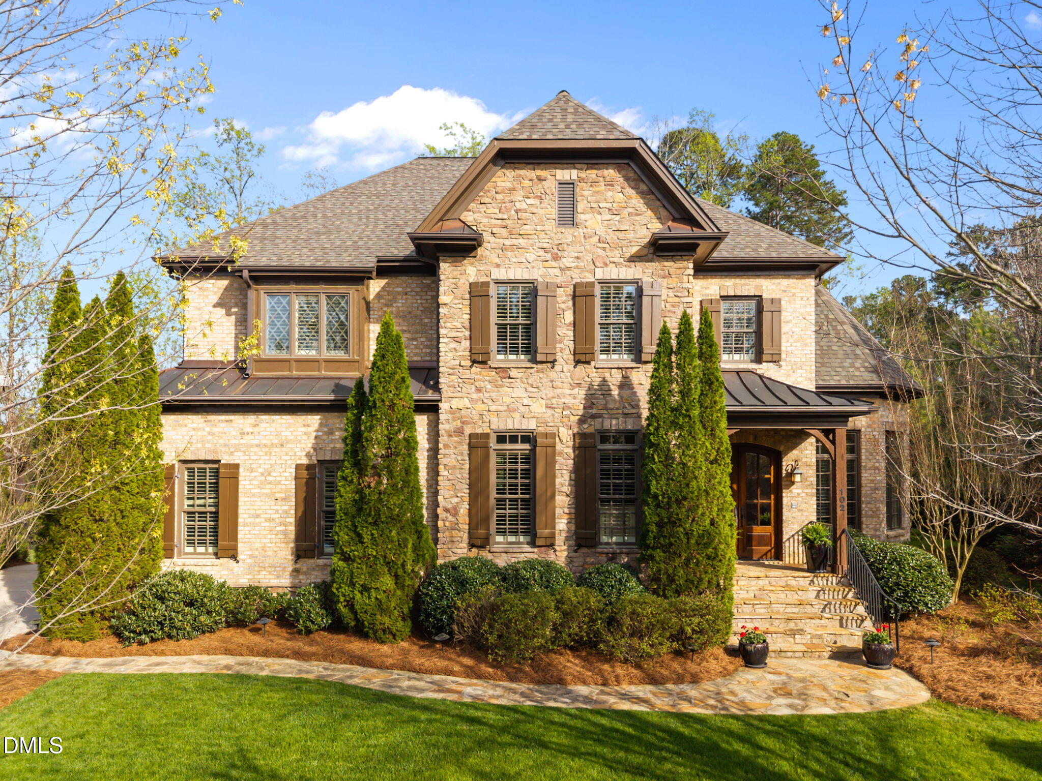 102 Michelangelo Way
