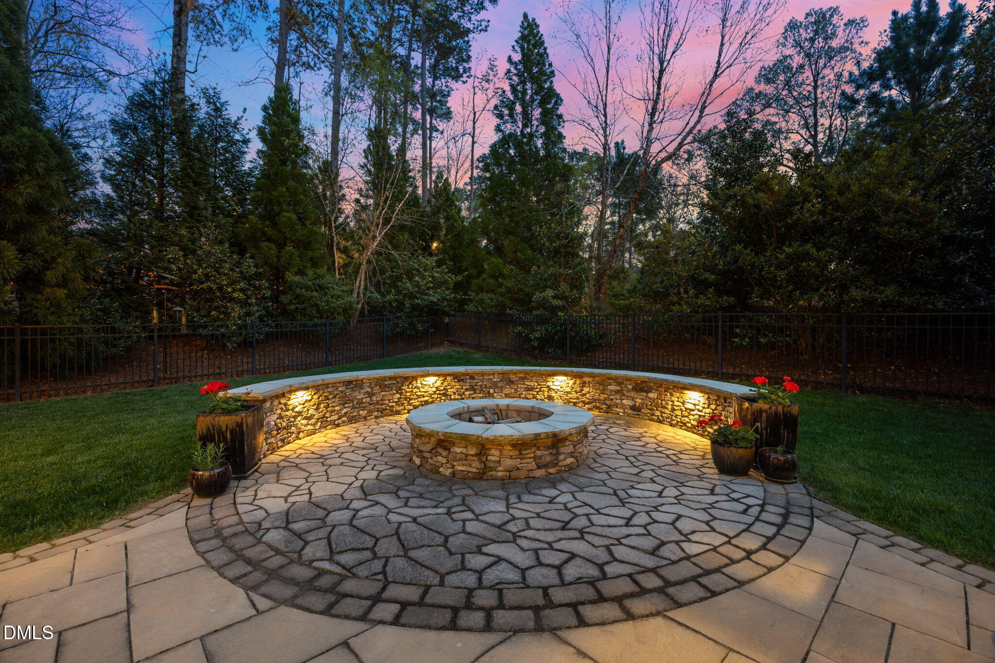 102 Michelangelo Way