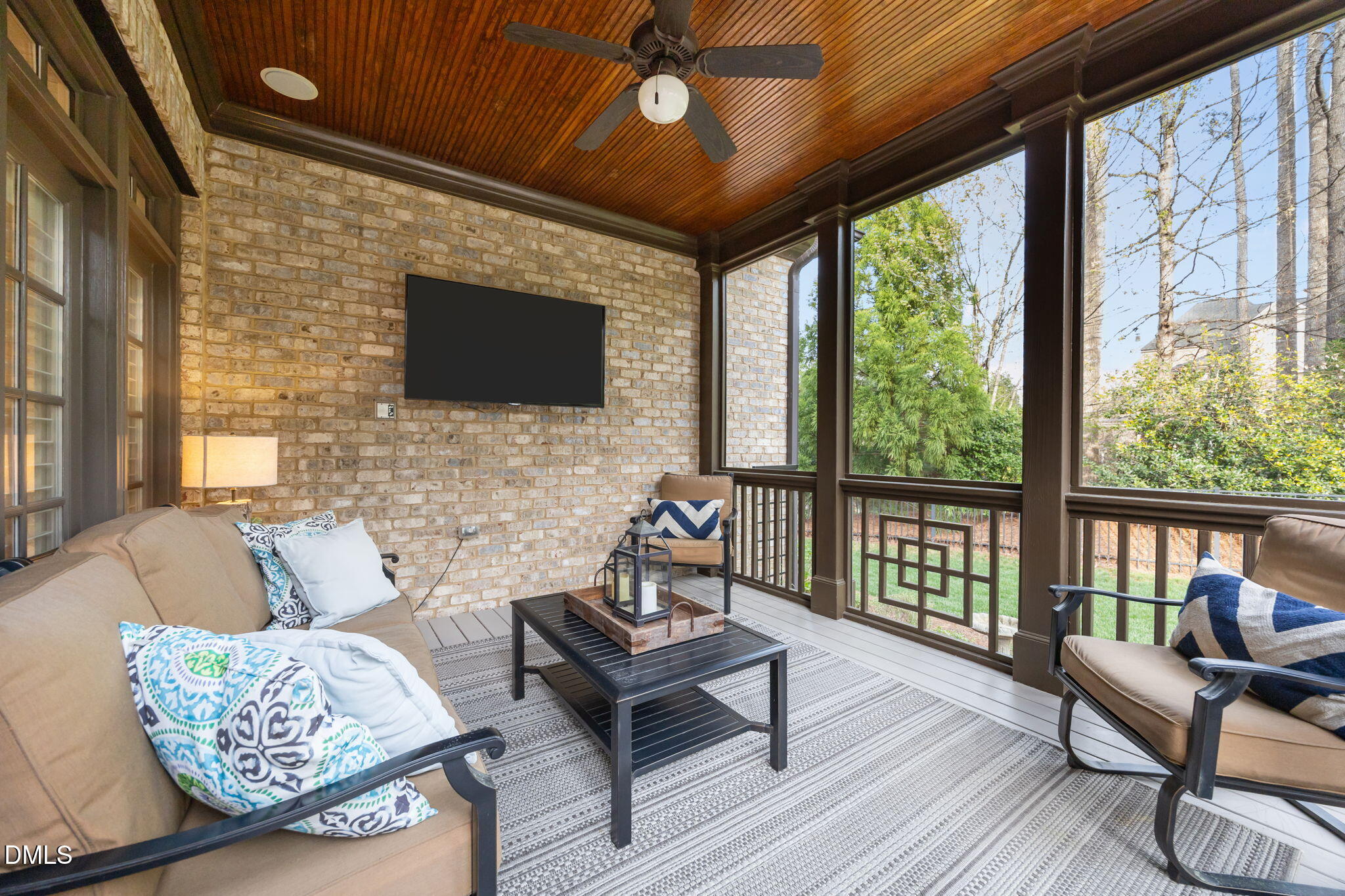 102 Michelangelo Way