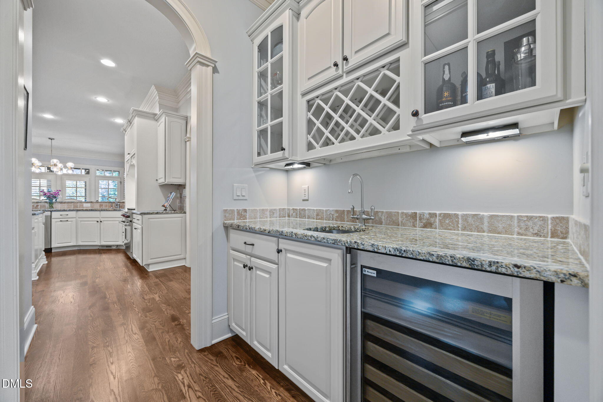 102 Michelangelo Way