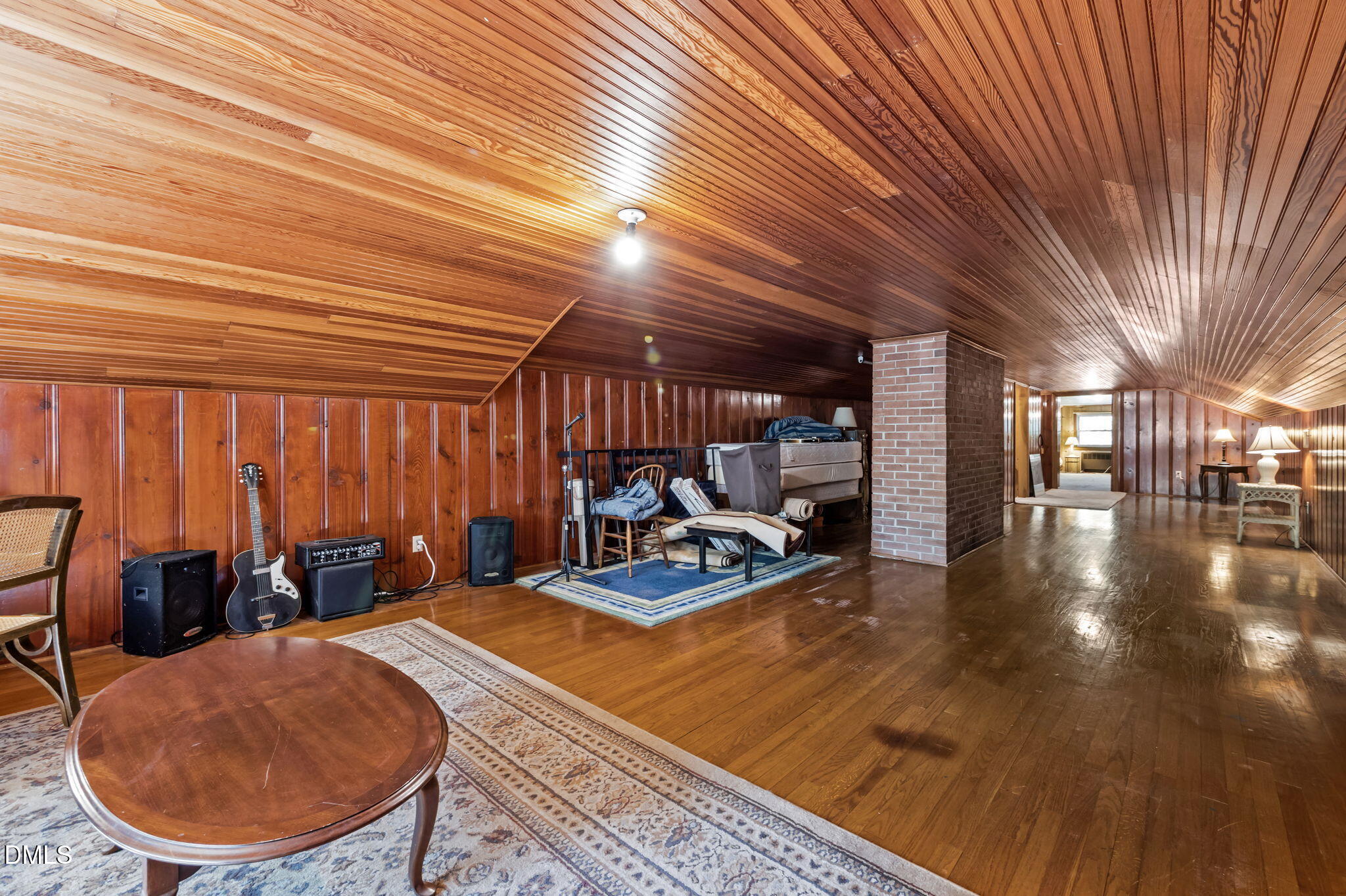 68 Oakwood Drive