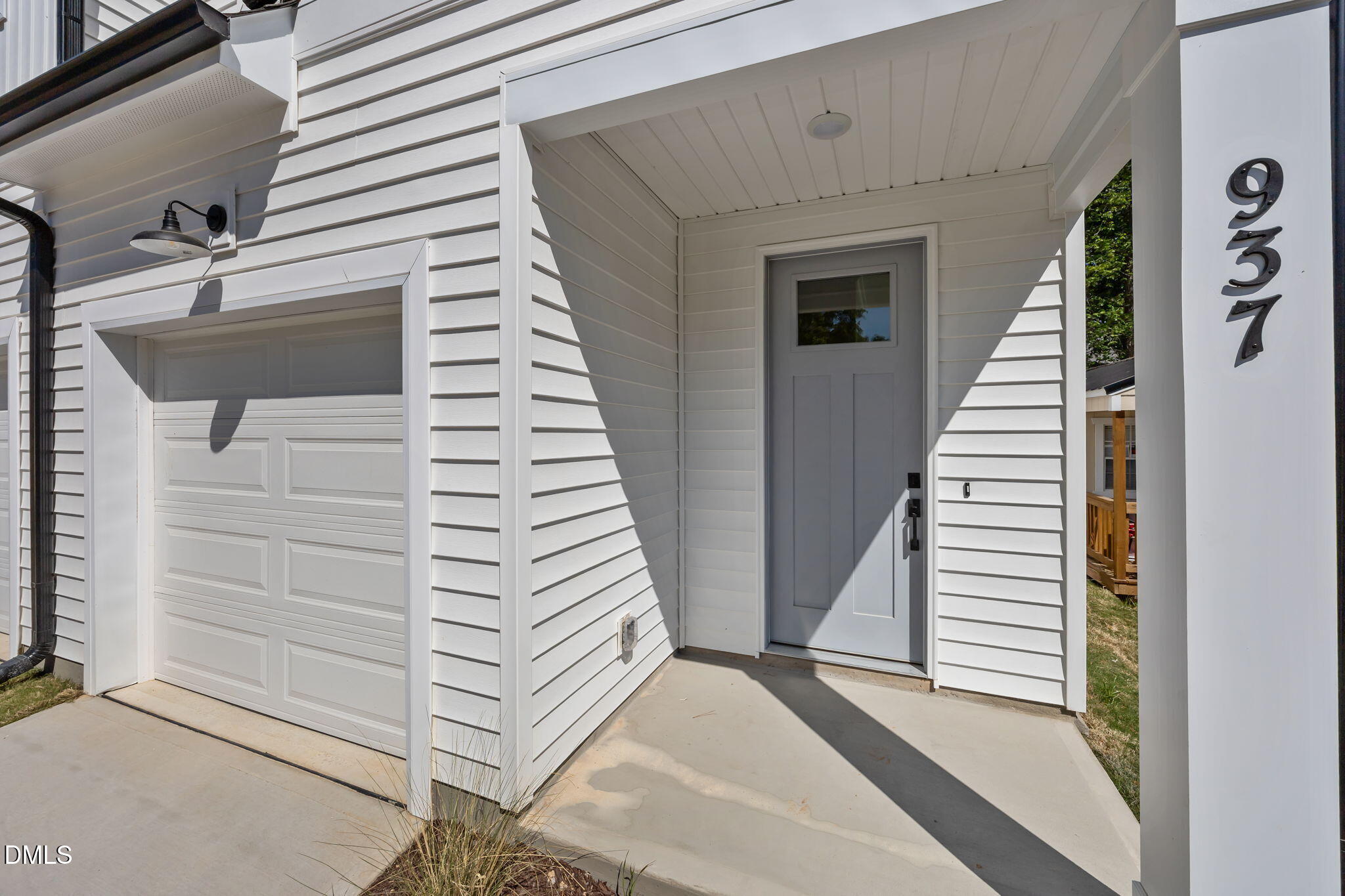 937 Selby Avenue