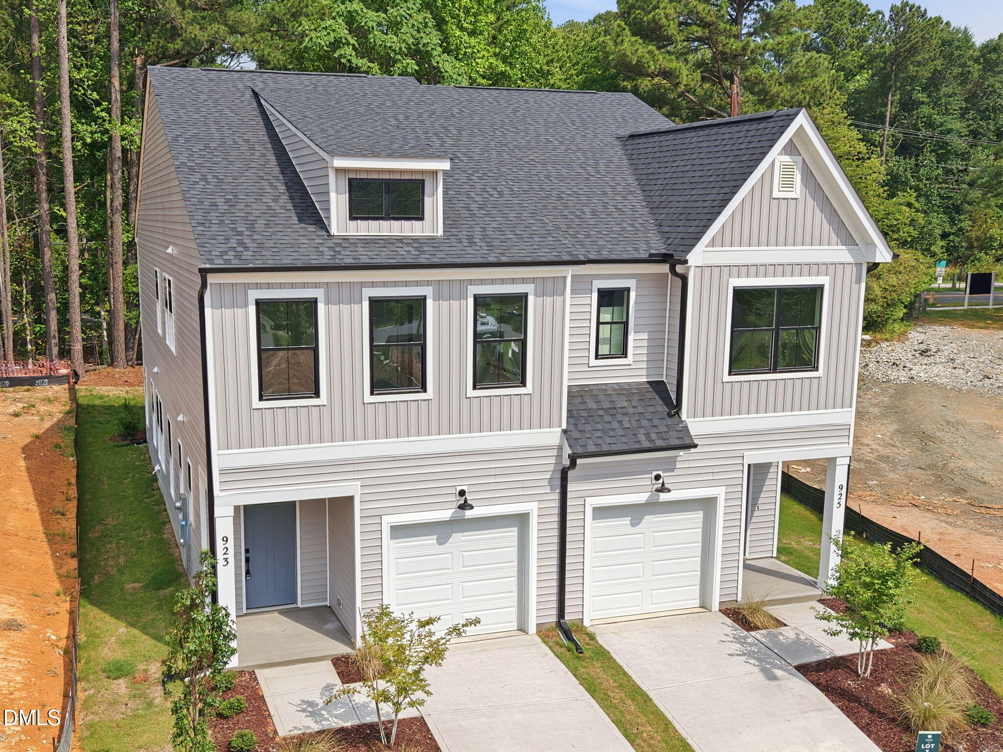 923 Selby Avenue