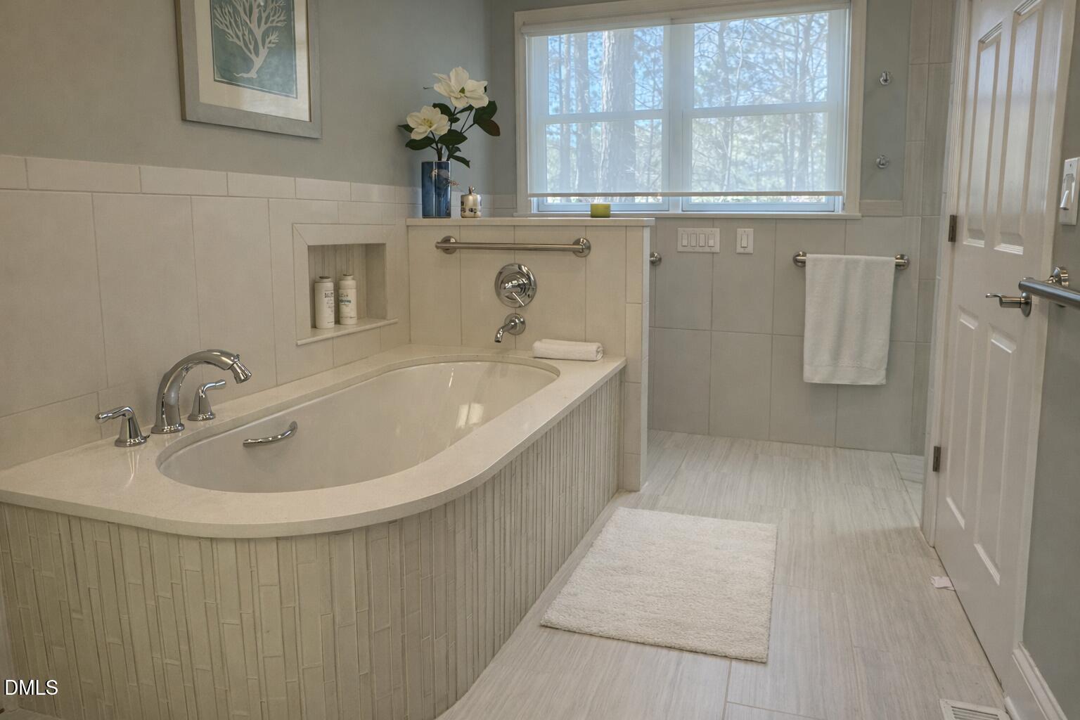 868 Millcroft