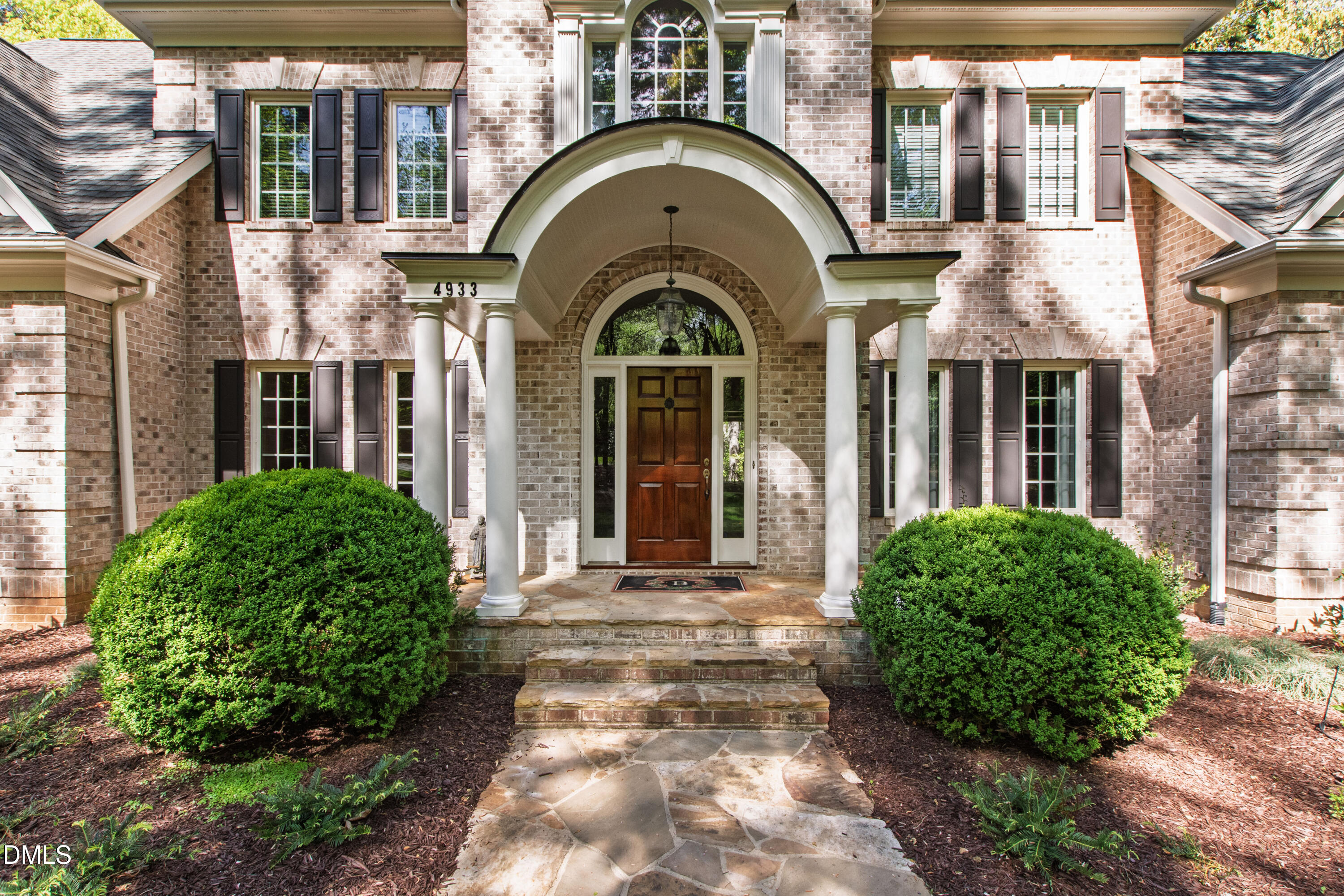 4933 Cremshaw Court