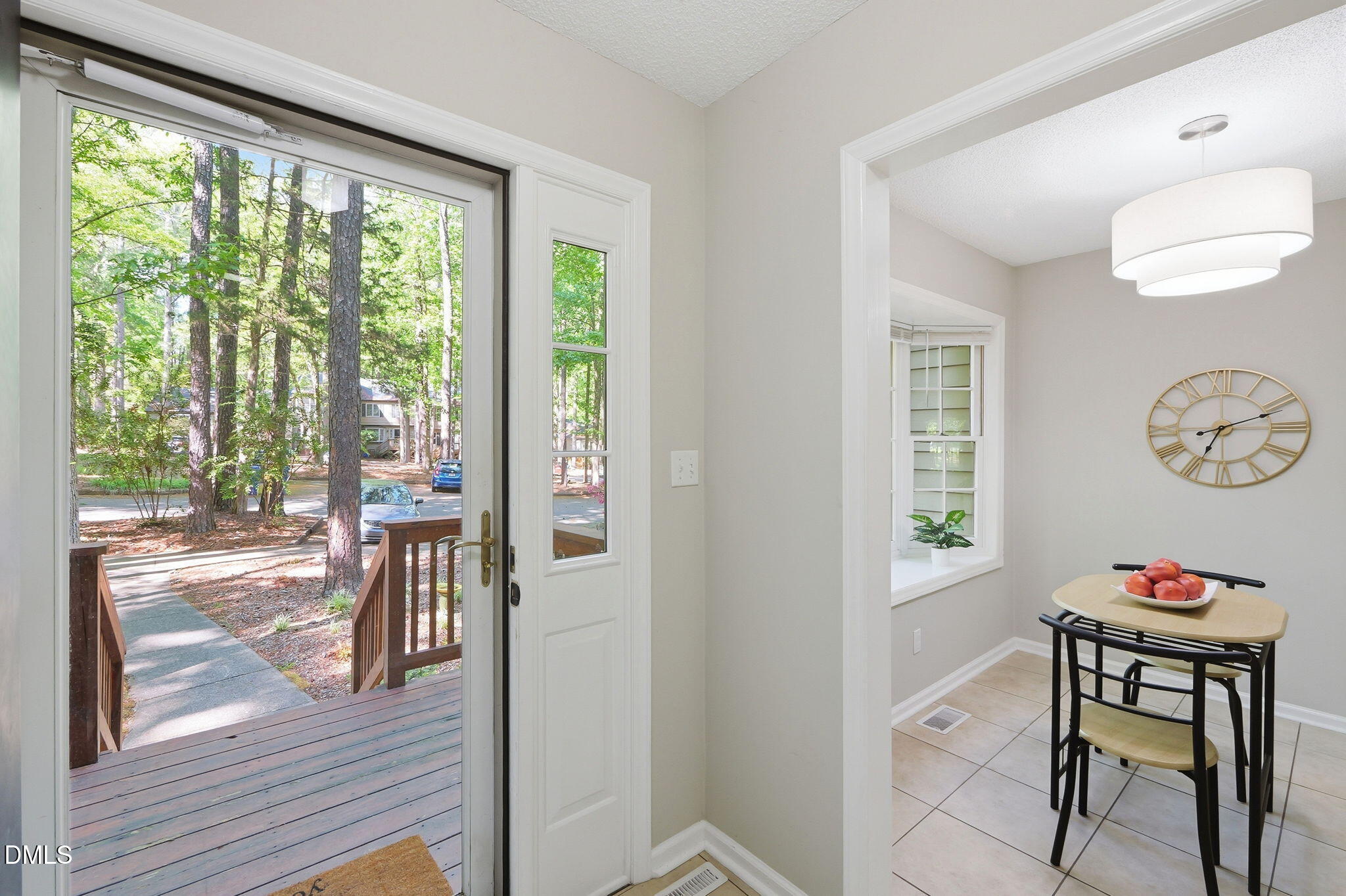 404 Forest Court