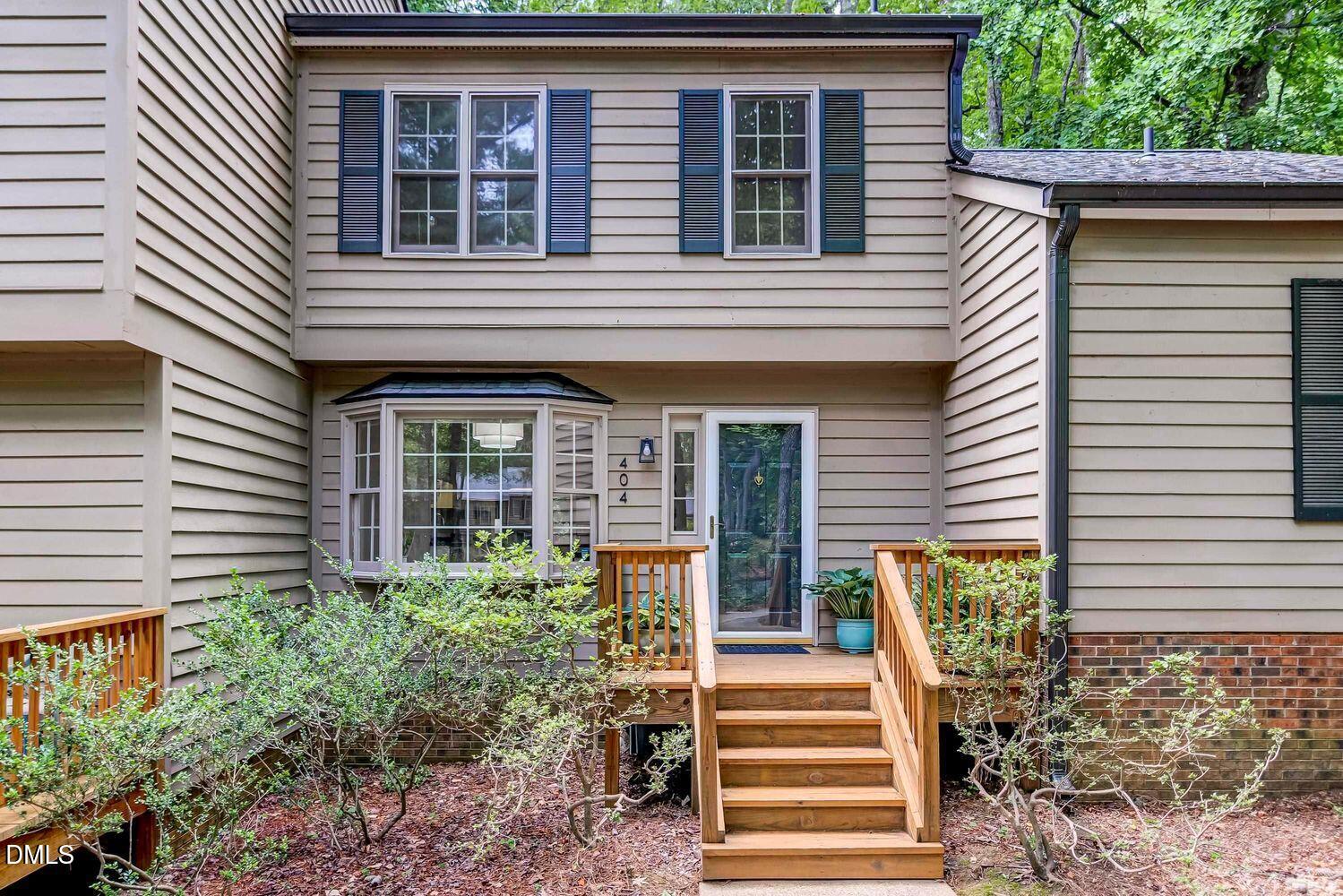 404 Forest Court